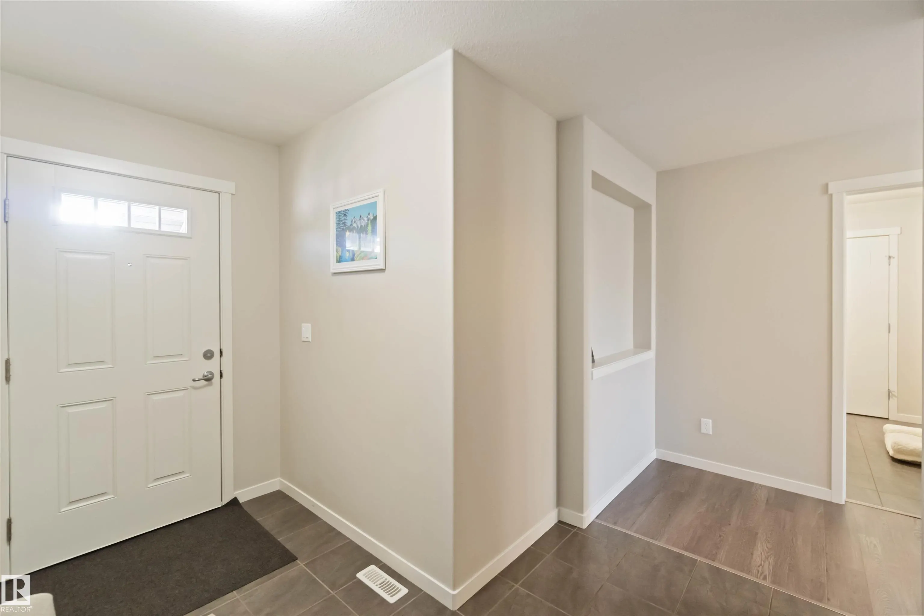 1748 WESTERRA Loop