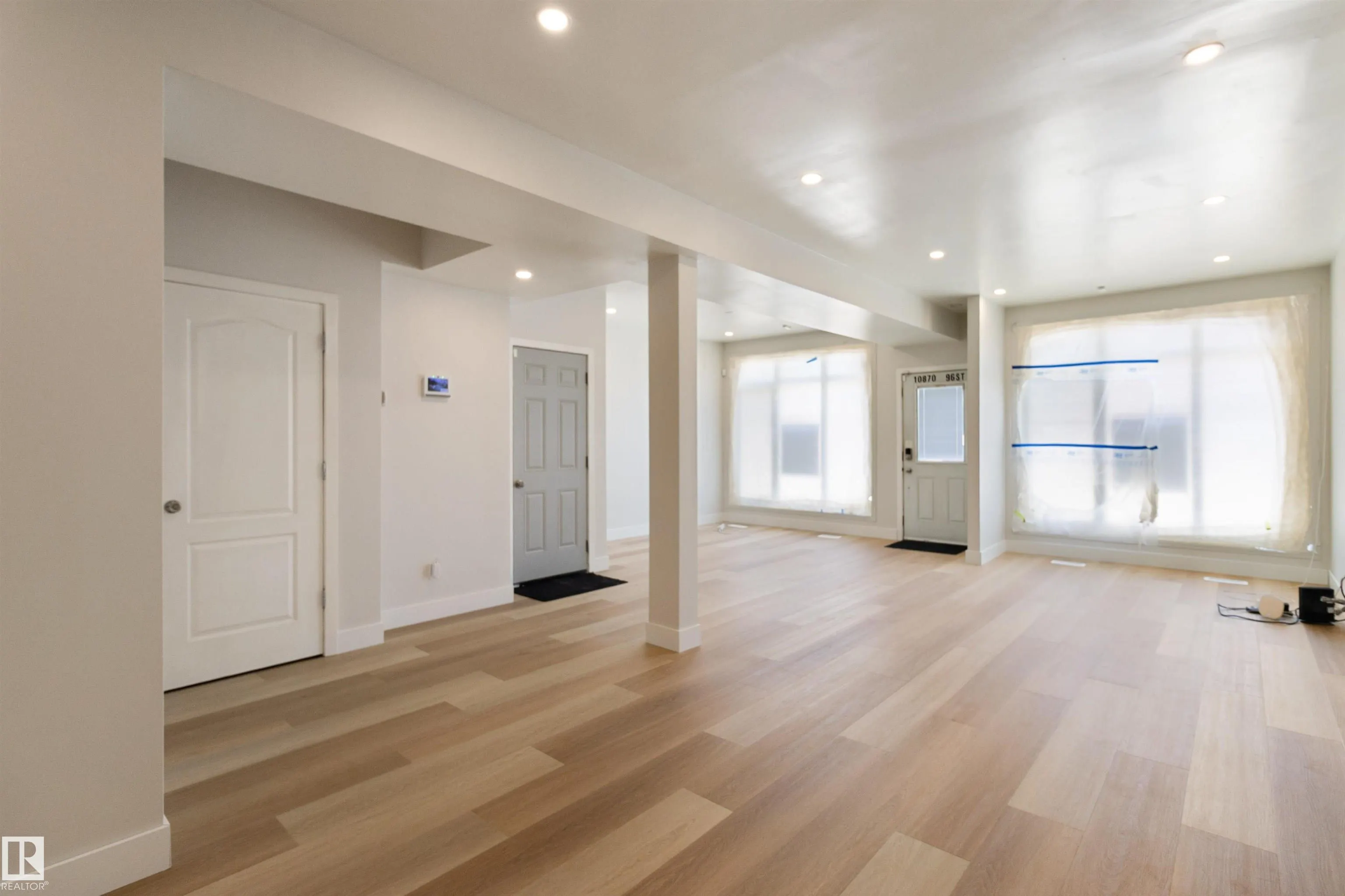 10870 96 Street