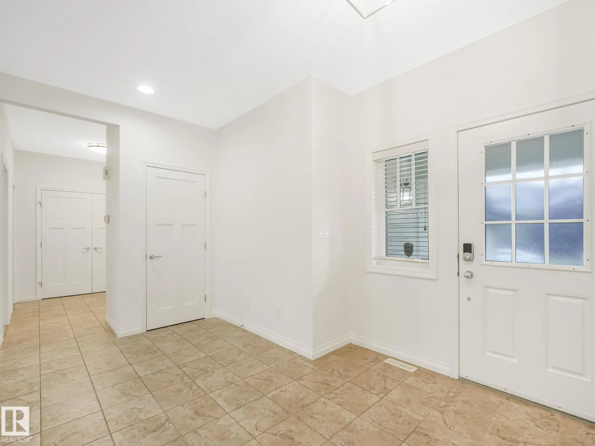 1214 AINSLIE Way