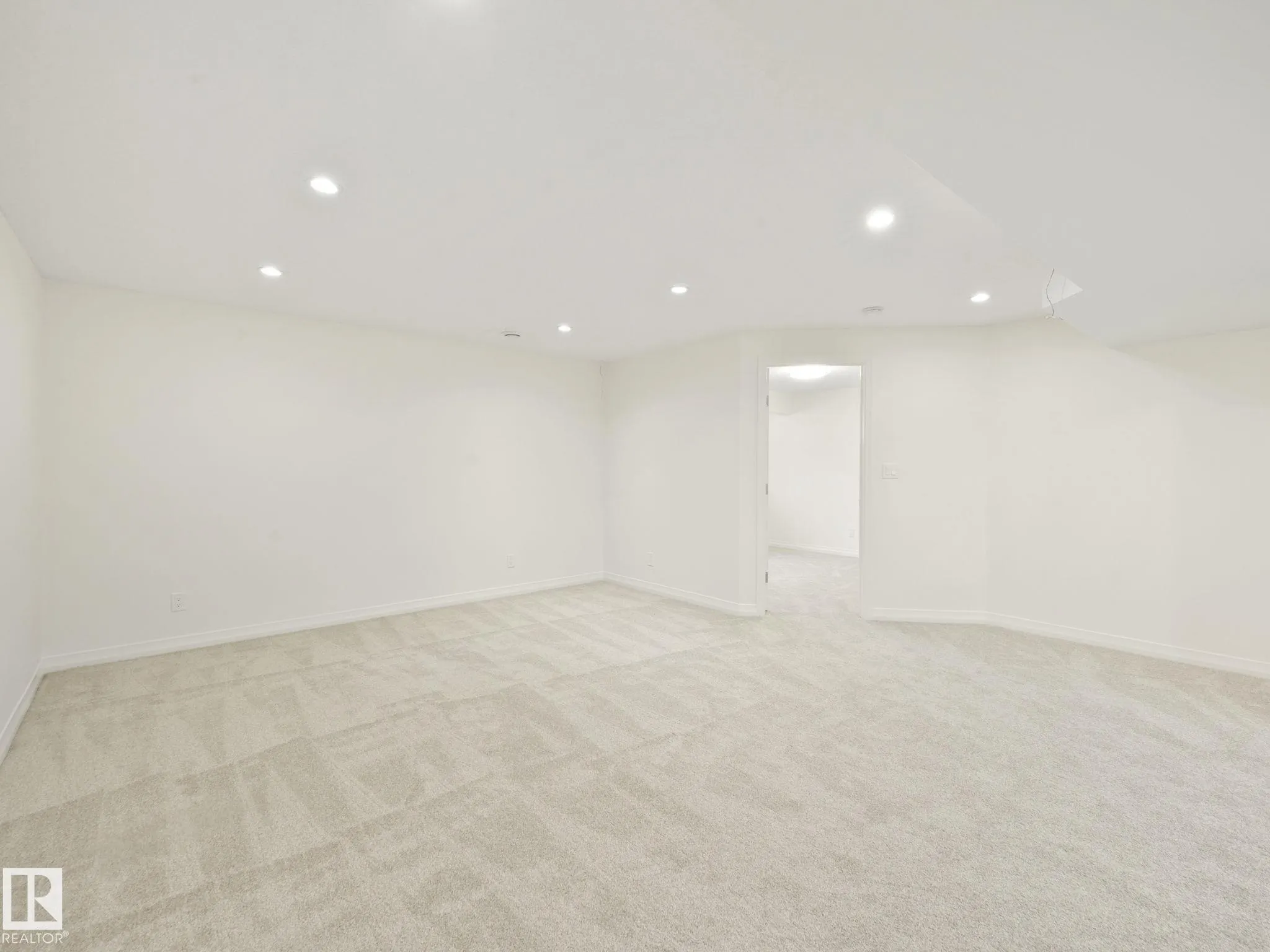 1214 AINSLIE Way