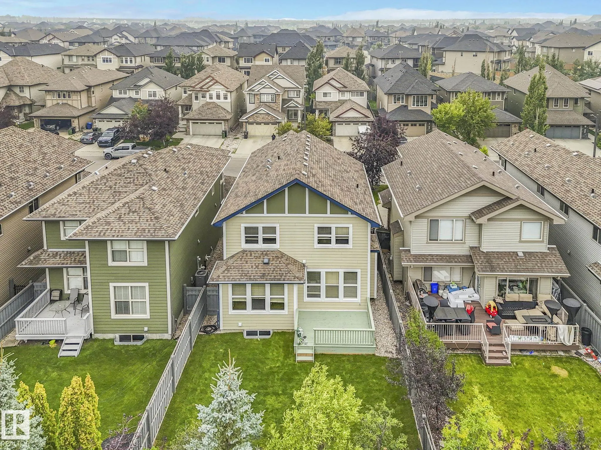 1214 AINSLIE Way