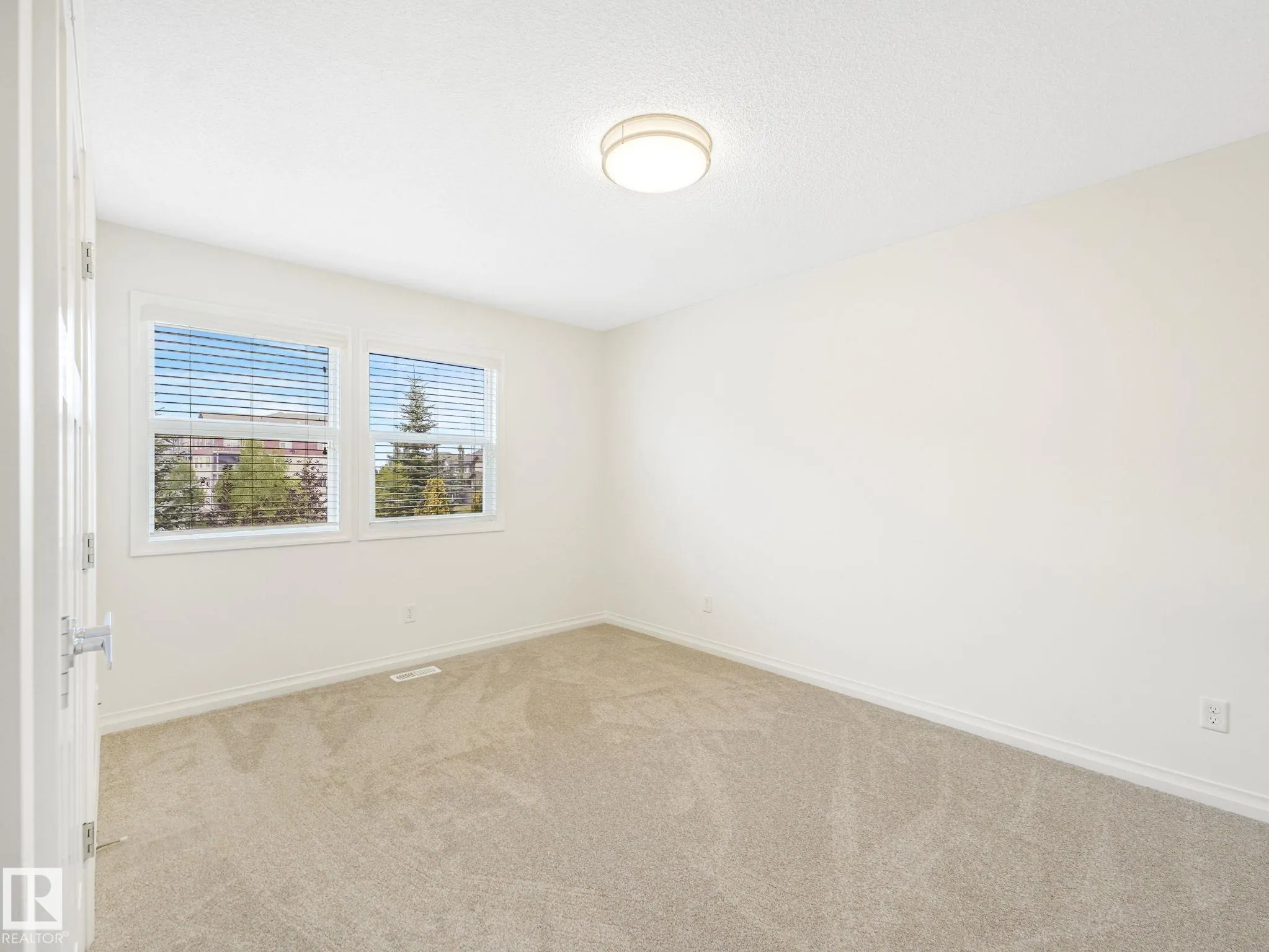 1214 AINSLIE Way