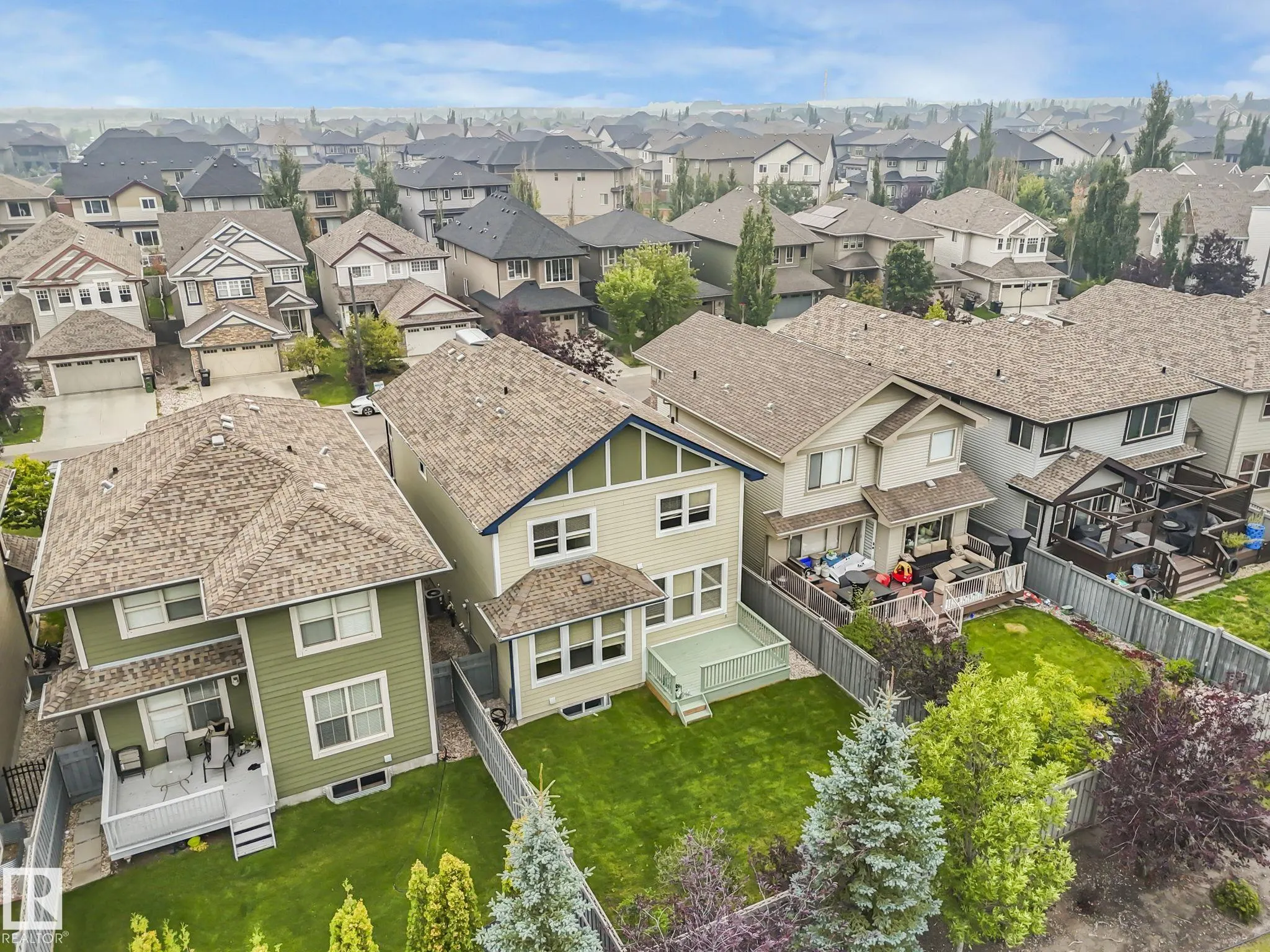 1214 AINSLIE Way