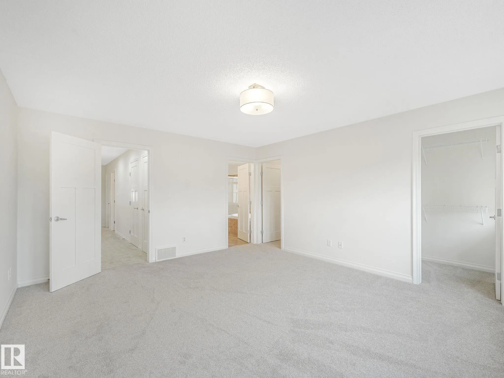1214 AINSLIE Way