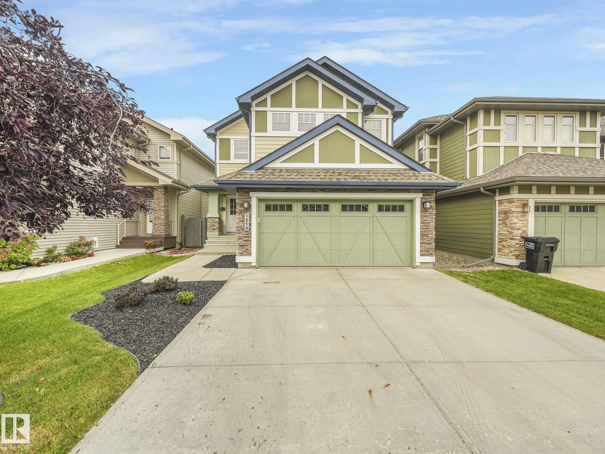 1214 AINSLIE Way
