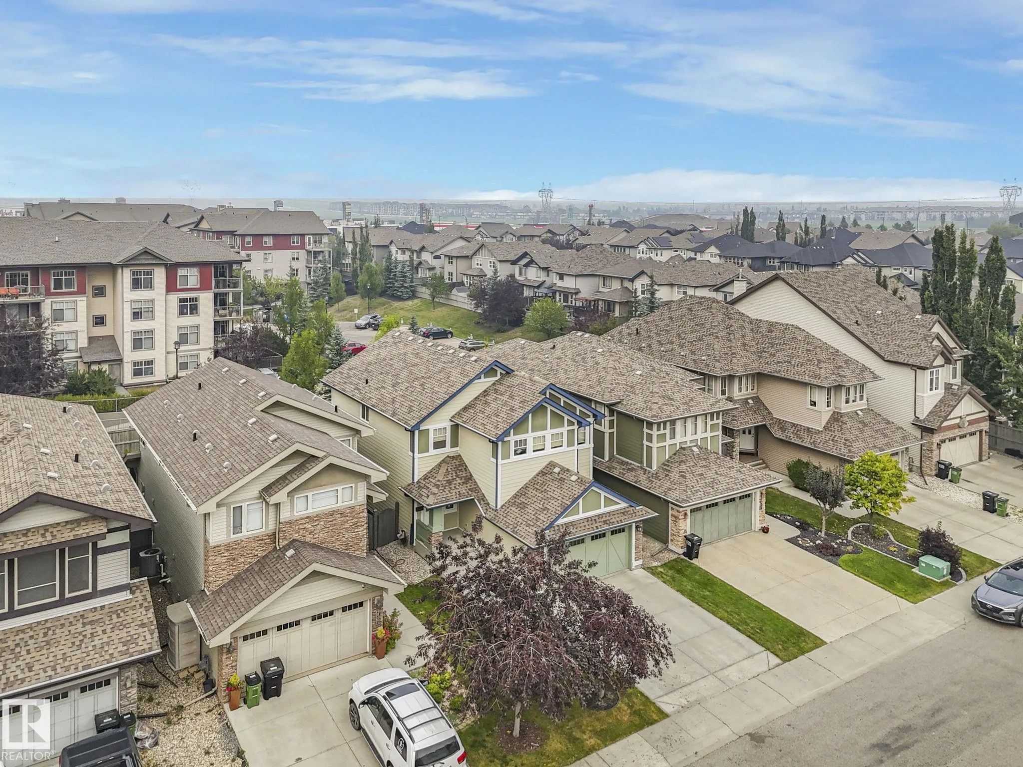 1214 AINSLIE Way