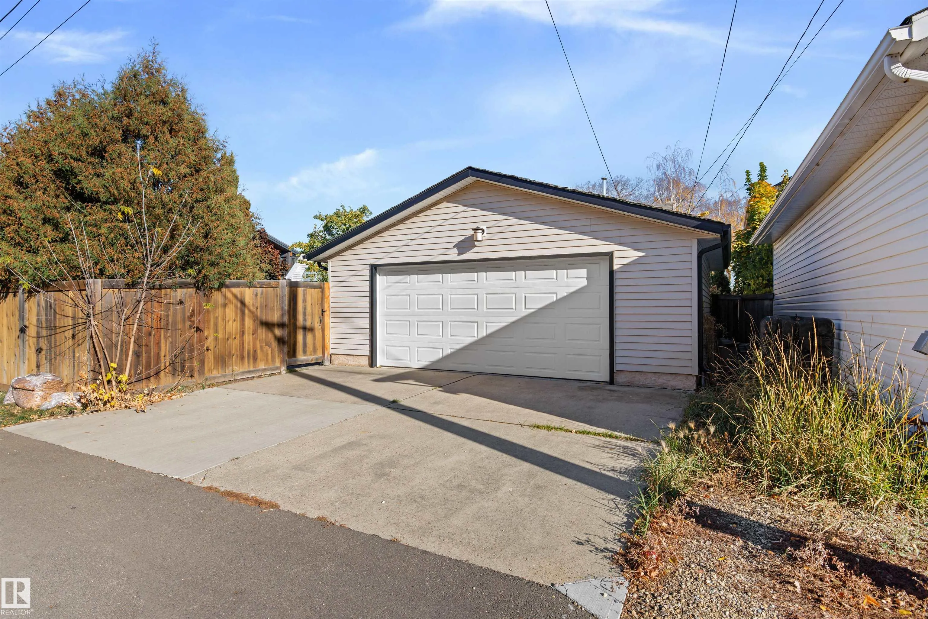 10430 138 Street