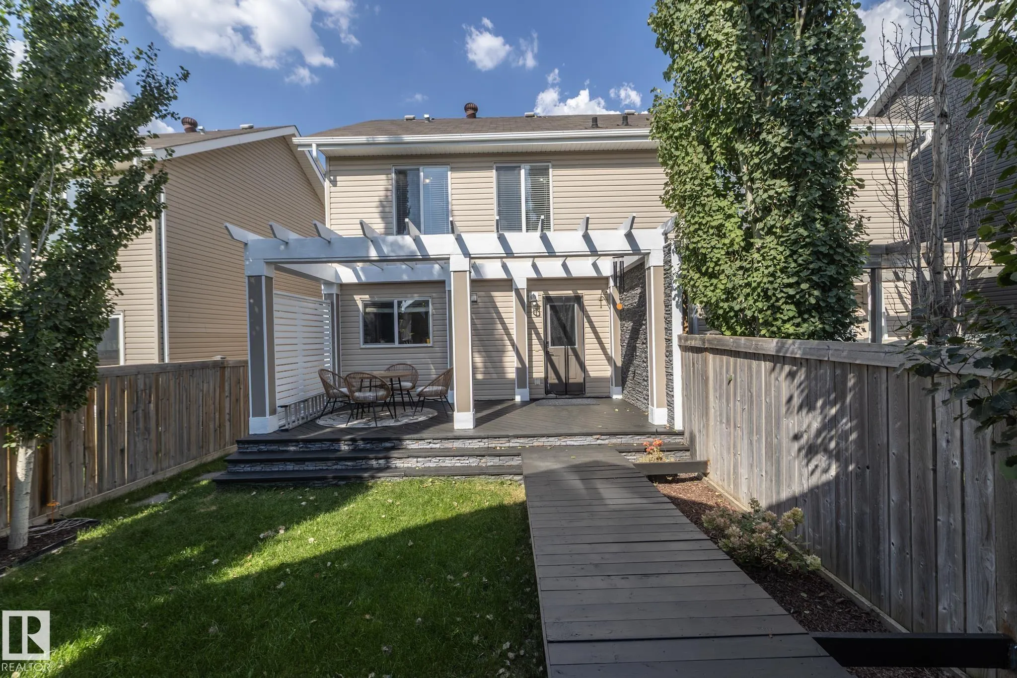 7409 22 AVE