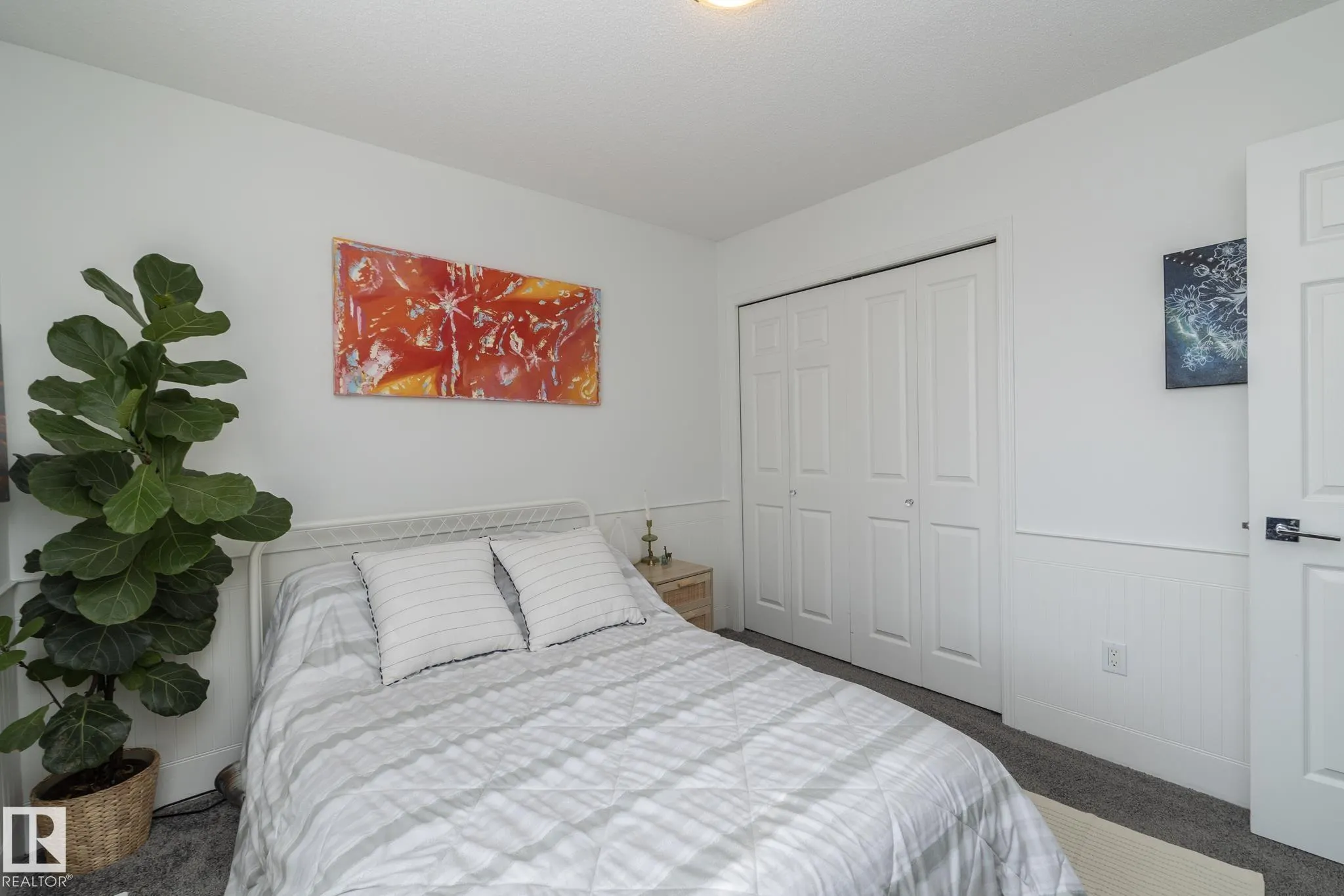 7409 22 AVE
