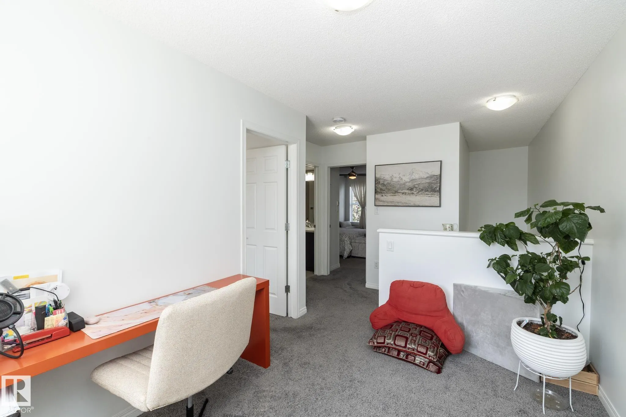 7409 22 AVE