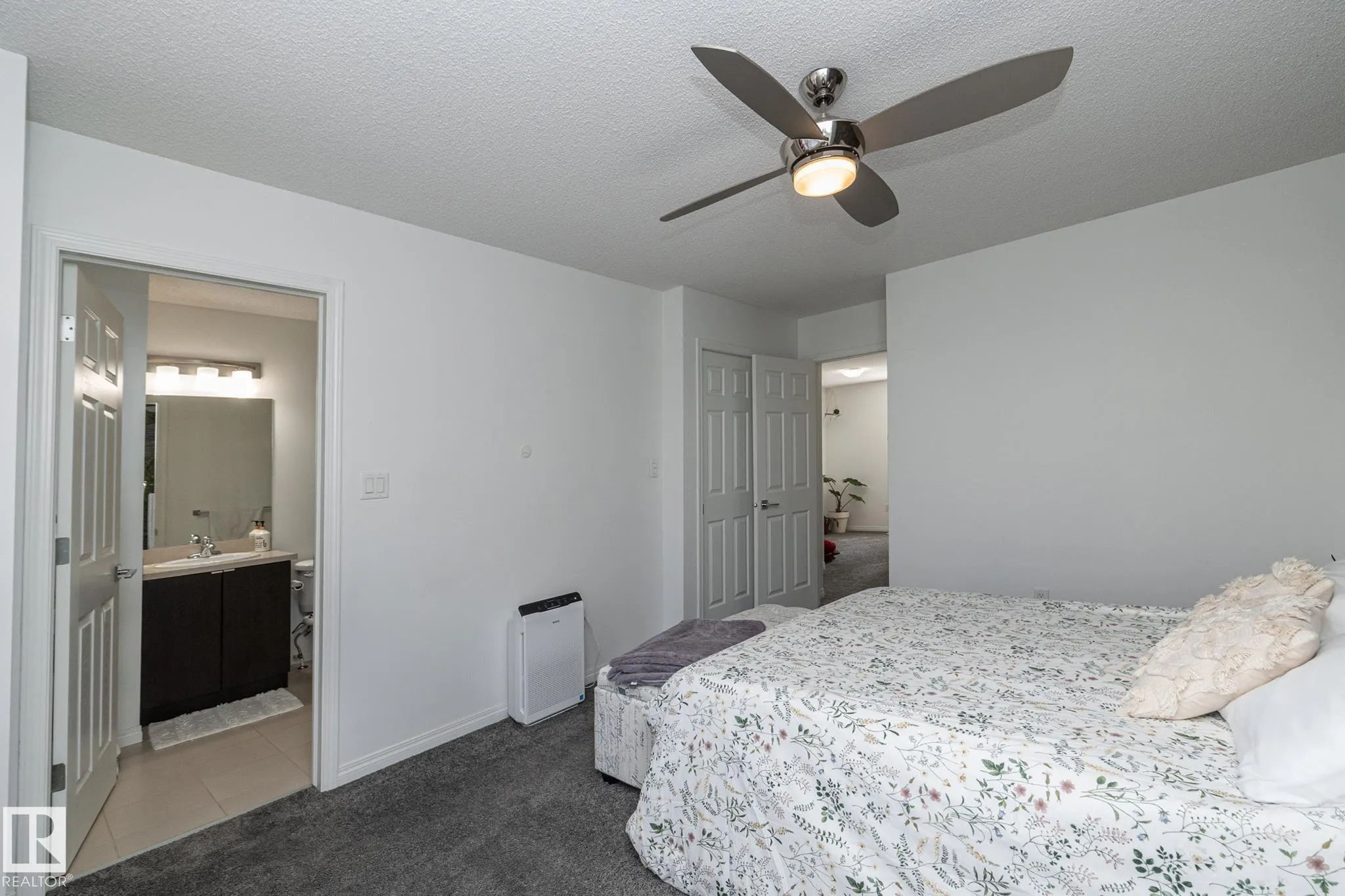7409 22 AVE