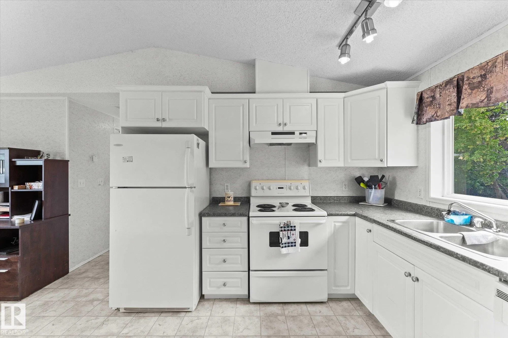 1308 TWP ROAD 552