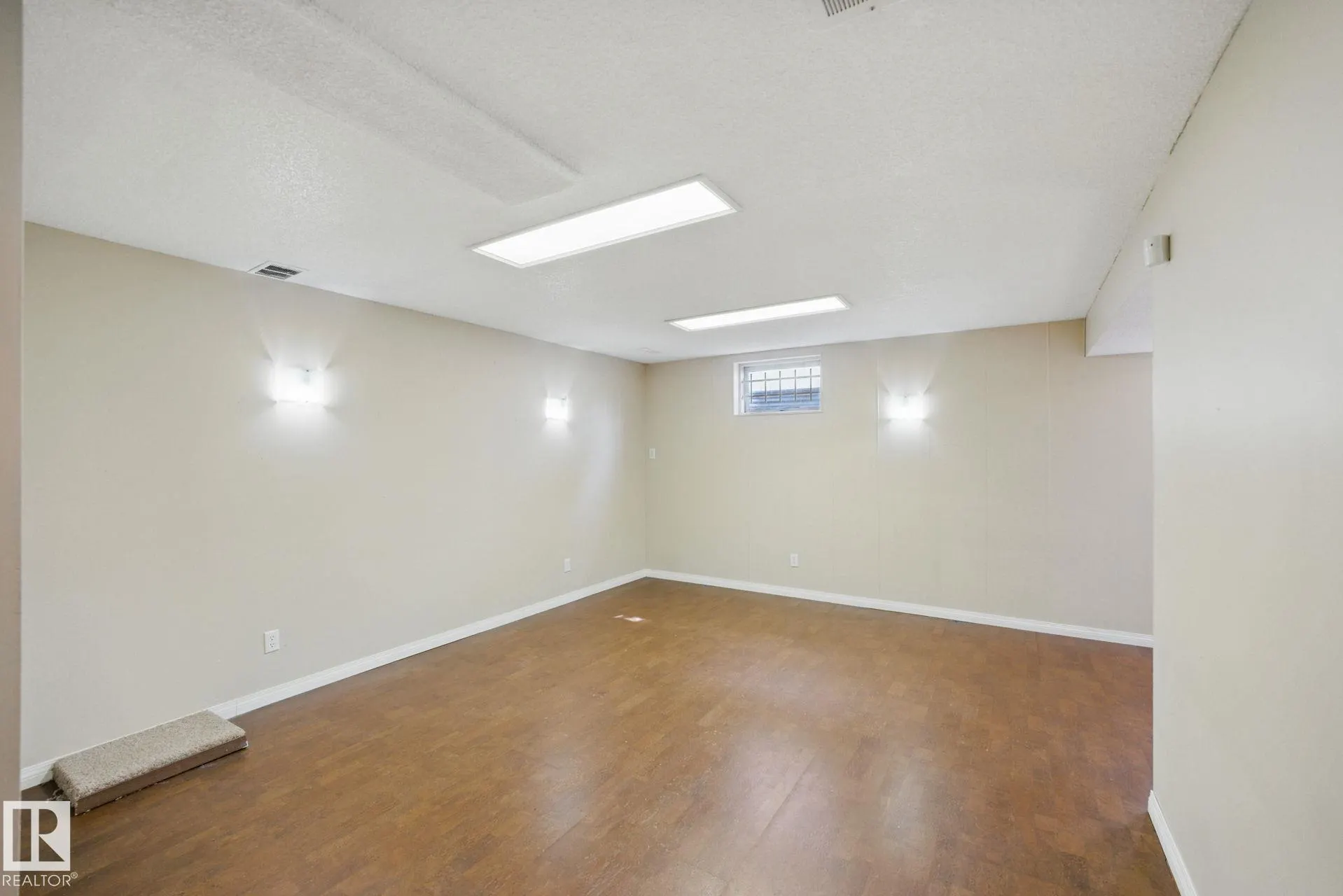 4336 74 Street