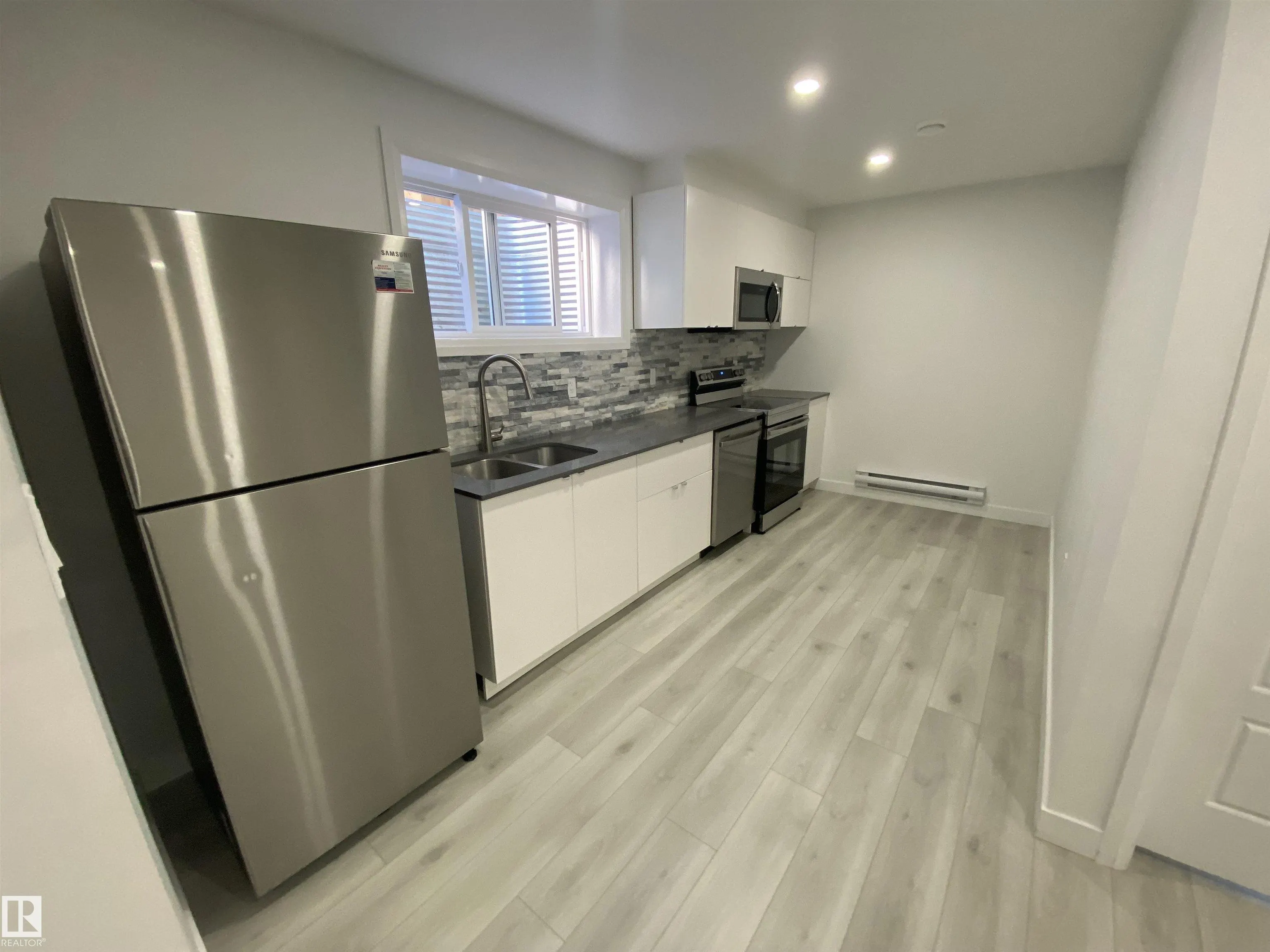7536 CREIGHTON Place
