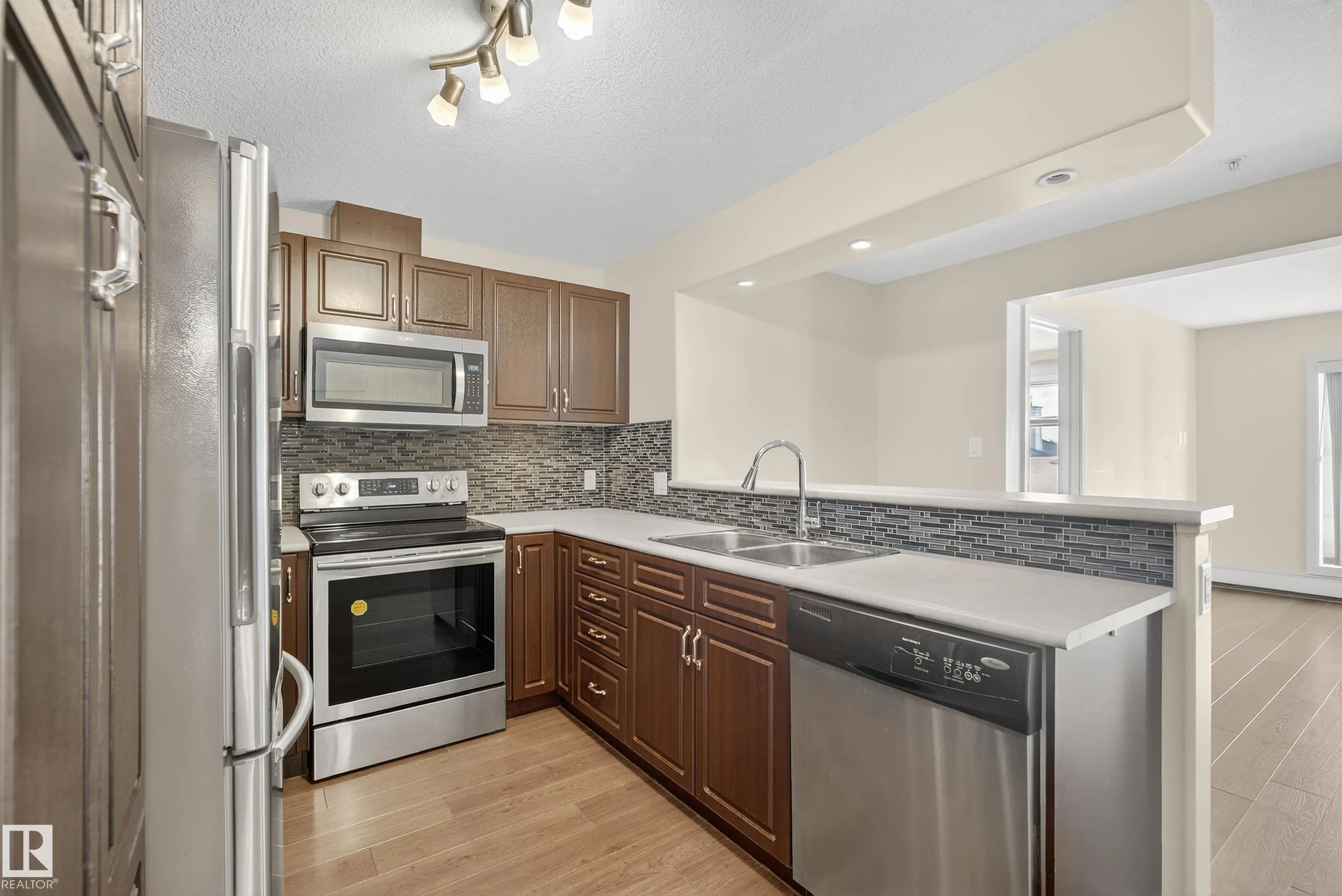 11505 ELLERSLIE Road