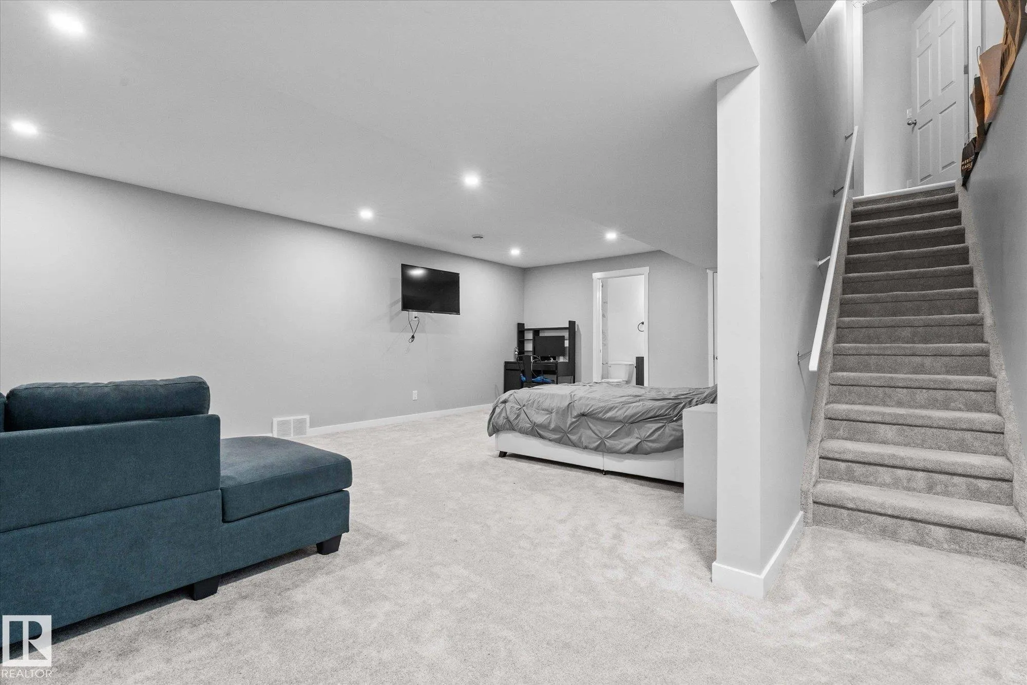 1641 Chapman Way
