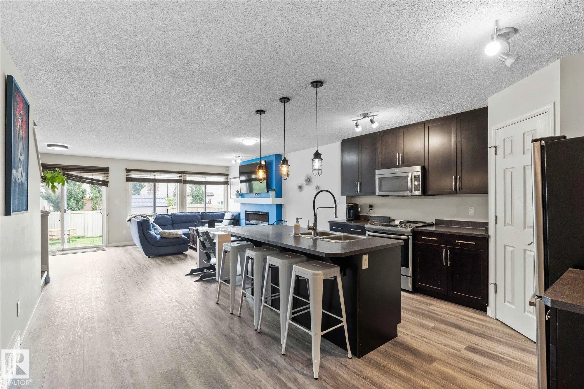 1641 Chapman Way