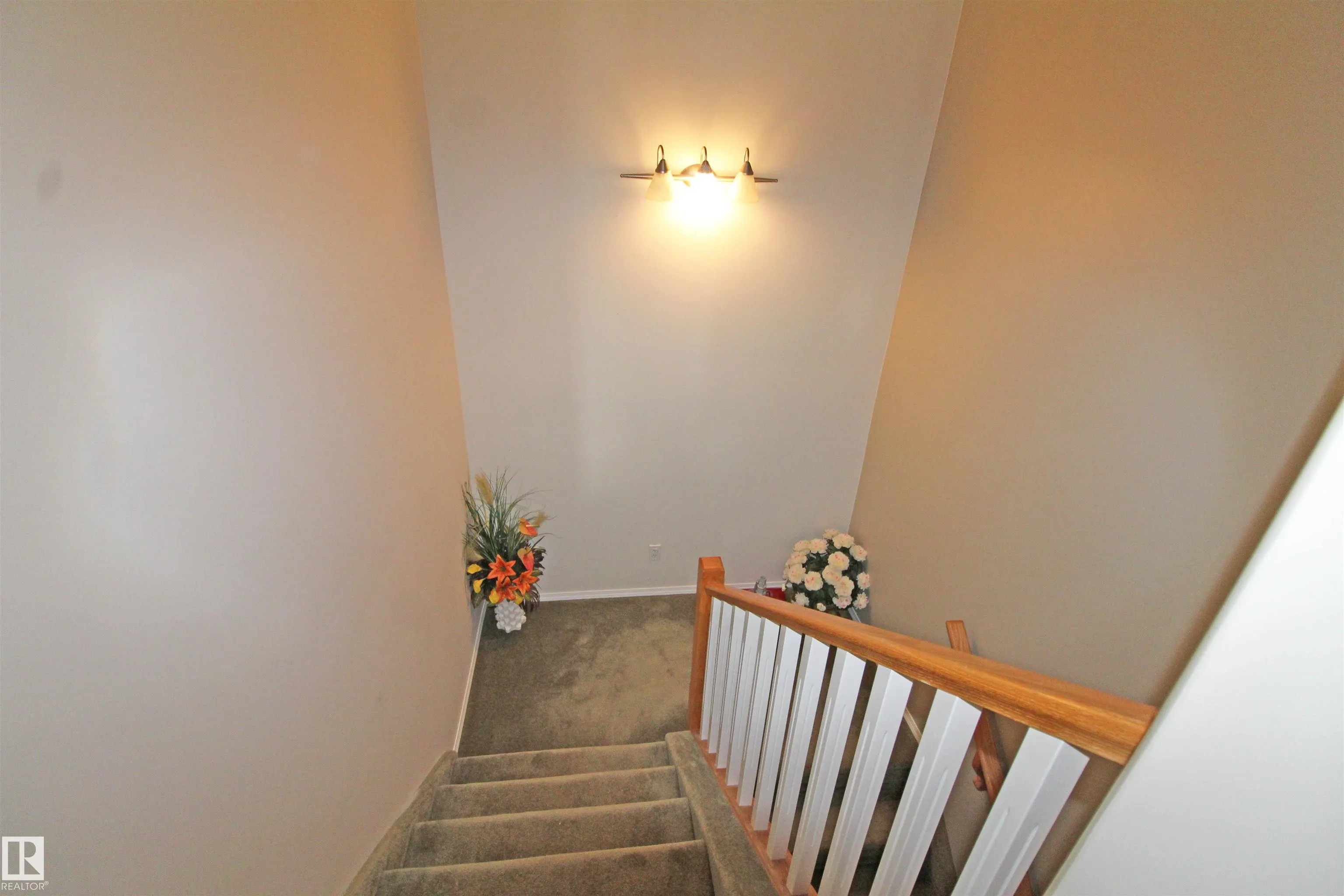 7001 Northview Drive