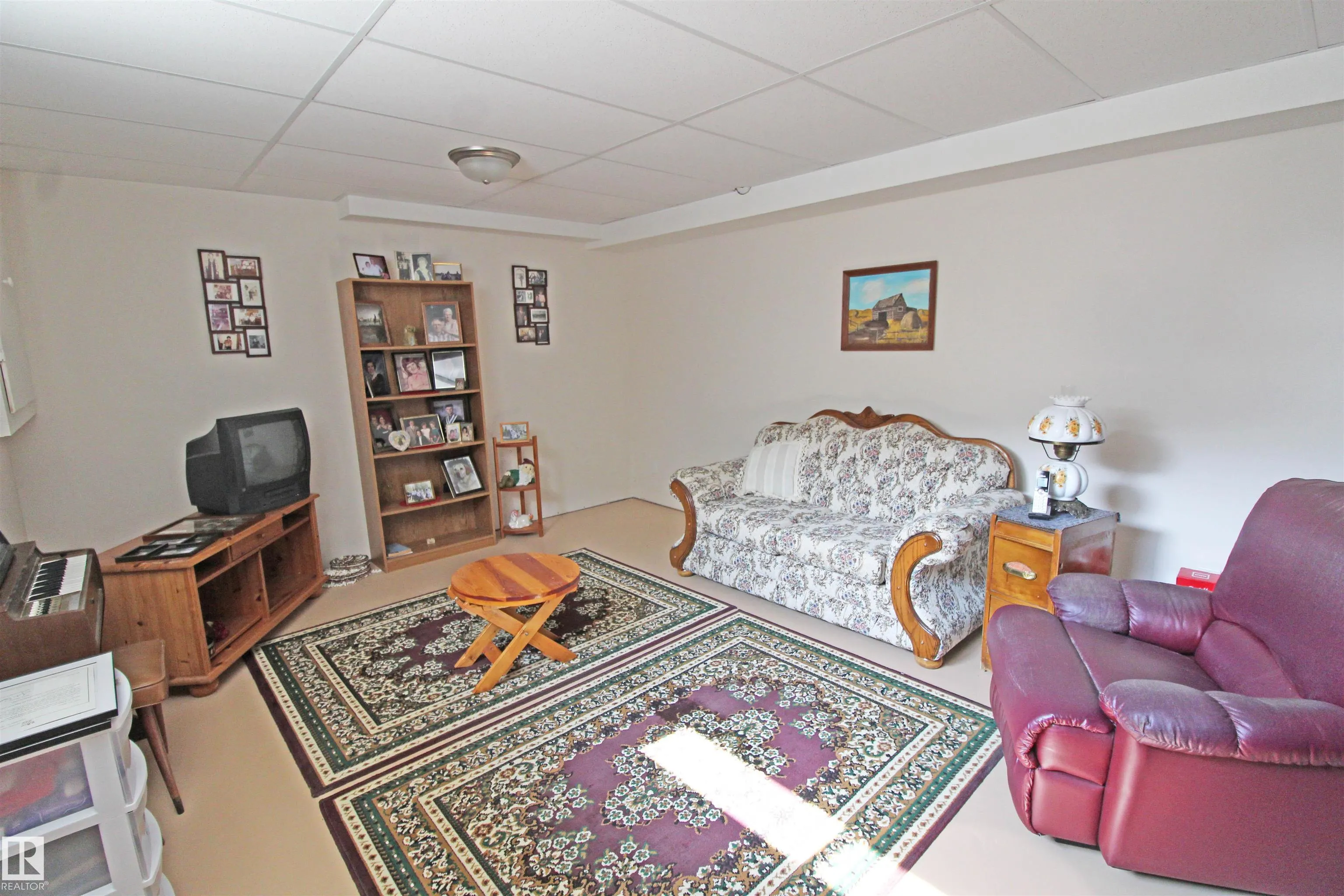 7001 Northview Drive
