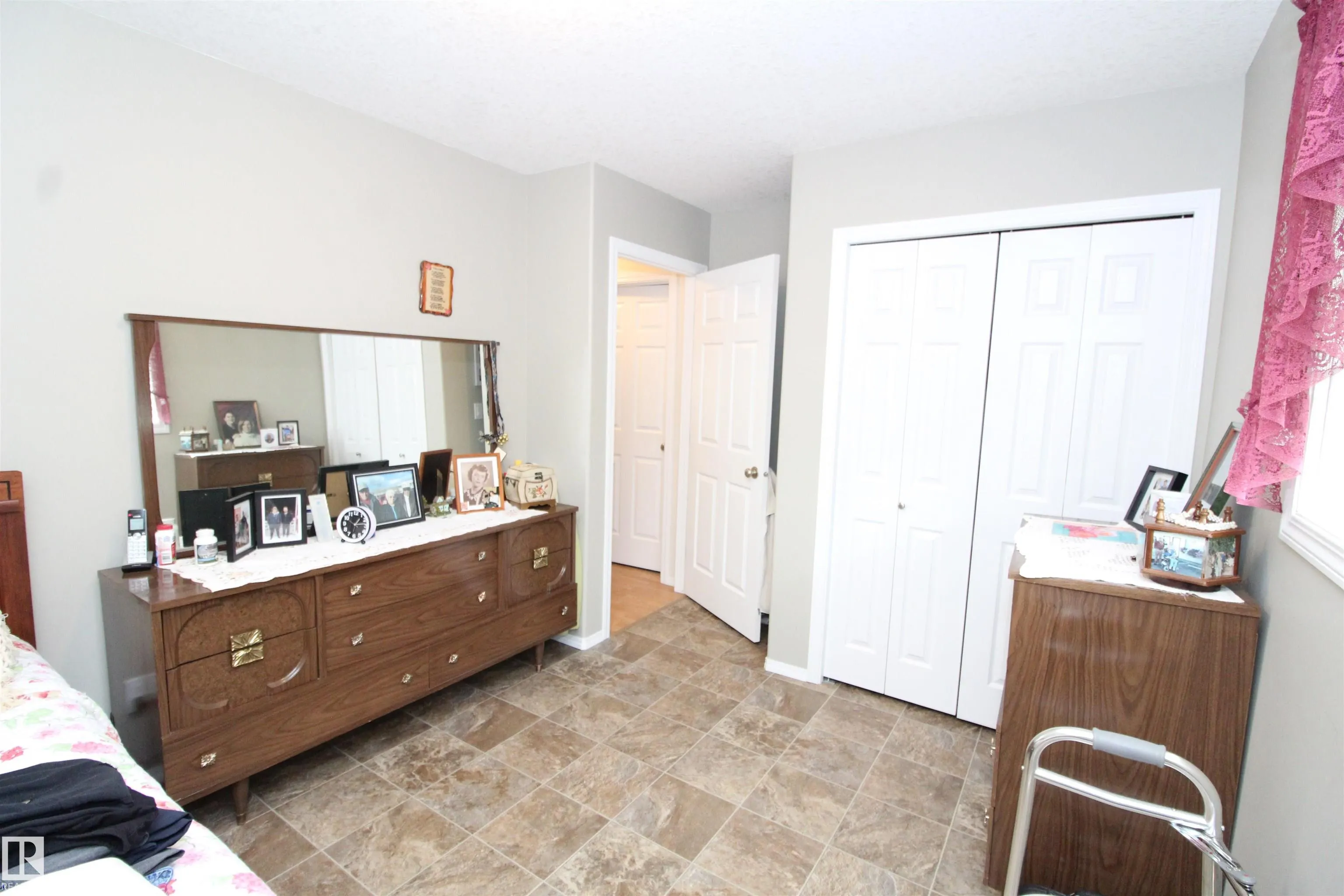 7001 Northview Drive