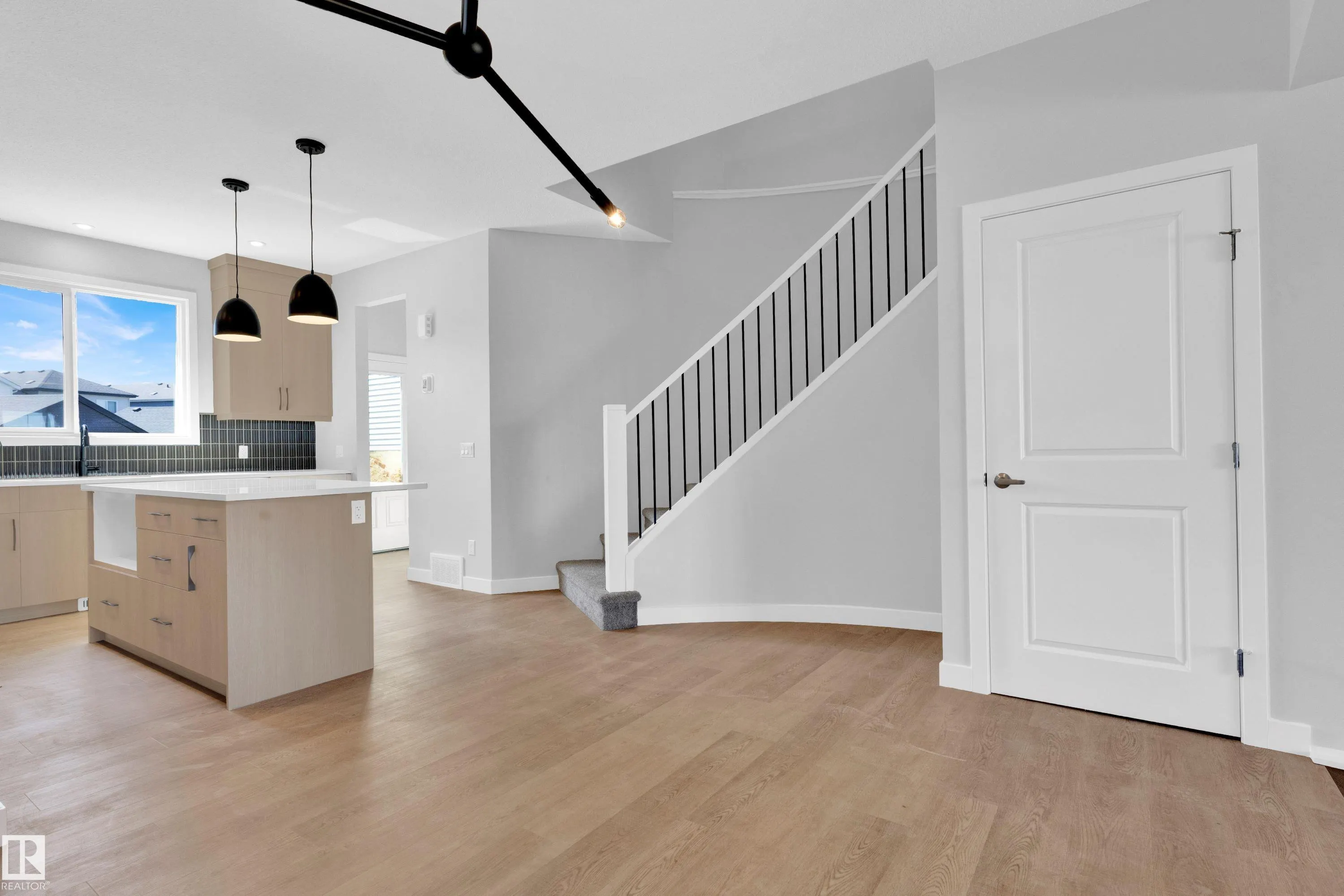 266 PATERSON Link