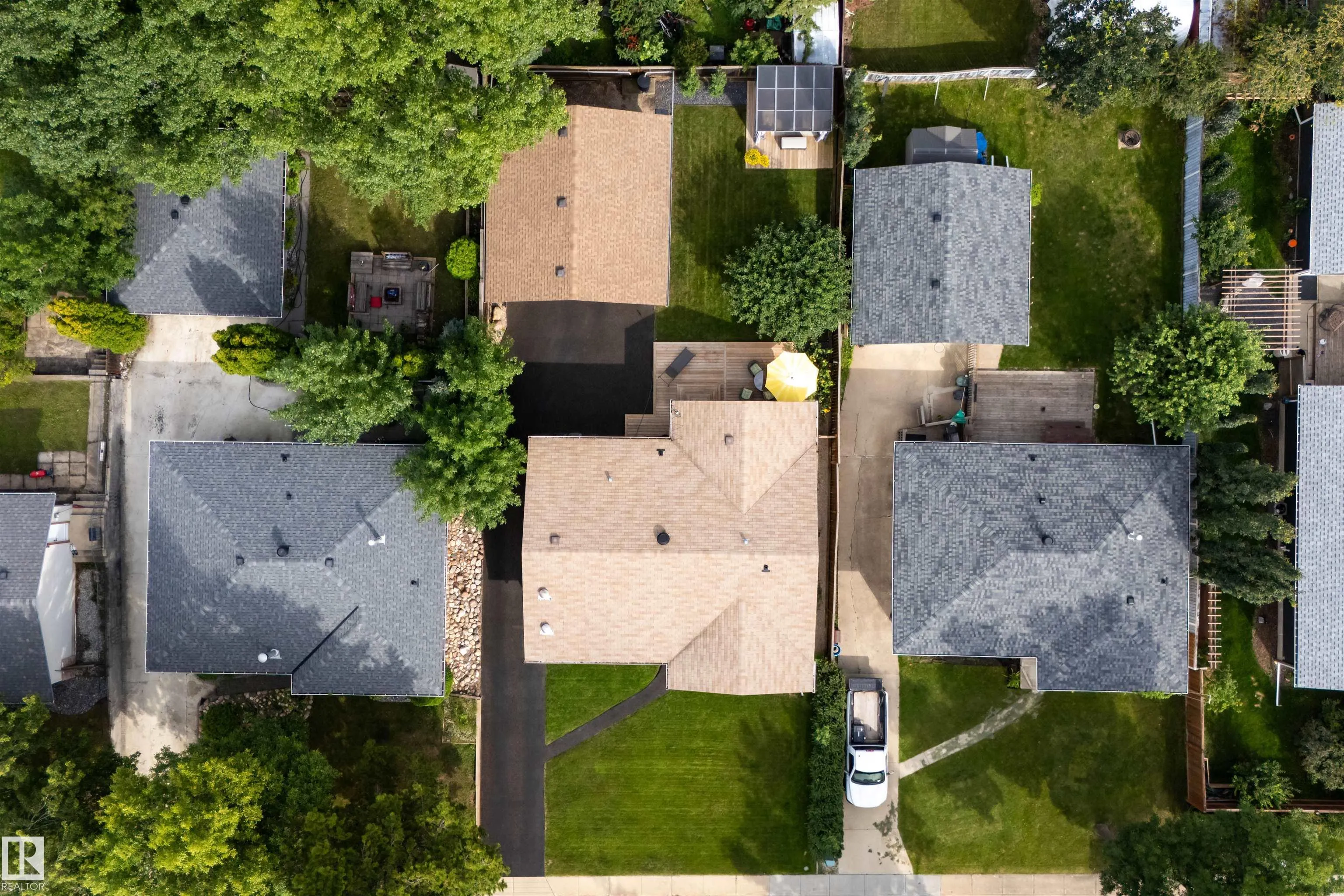 46 GLENGARRY Crescent