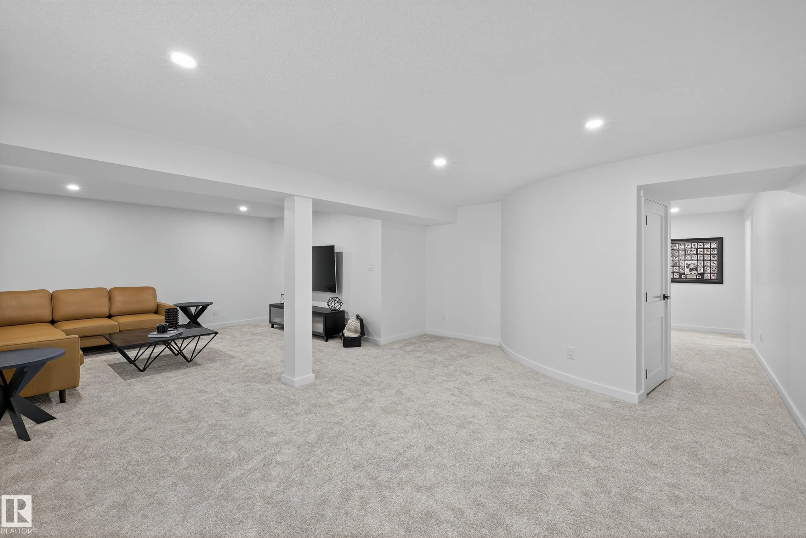 46 GLENGARRY Crescent