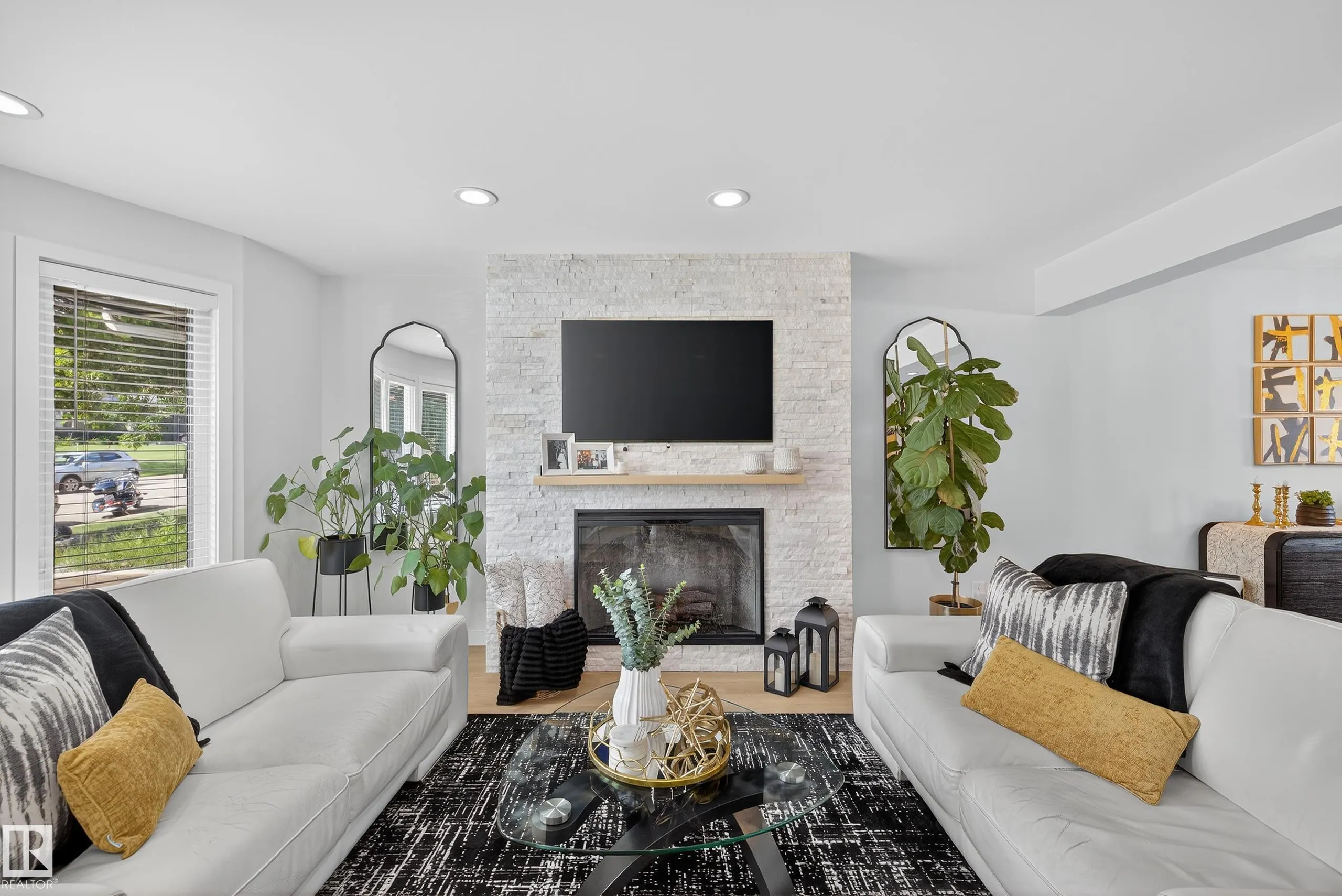 46 GLENGARRY Crescent
