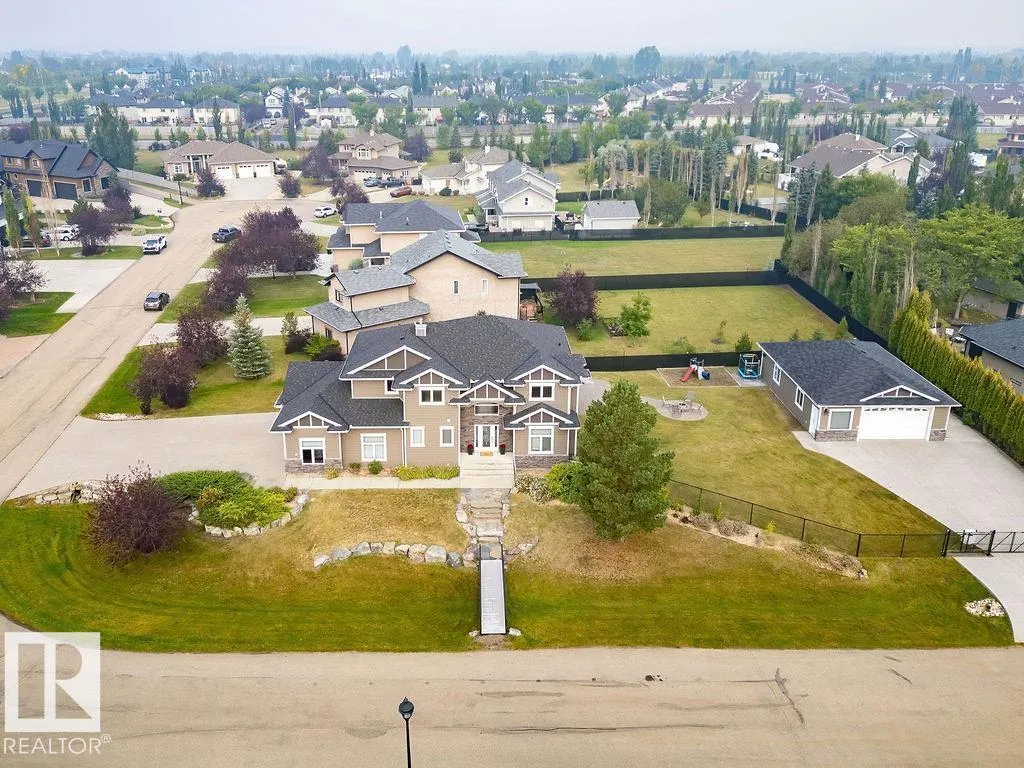 32 GREENFIELD CL