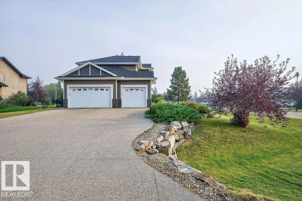 32 GREENFIELD CL