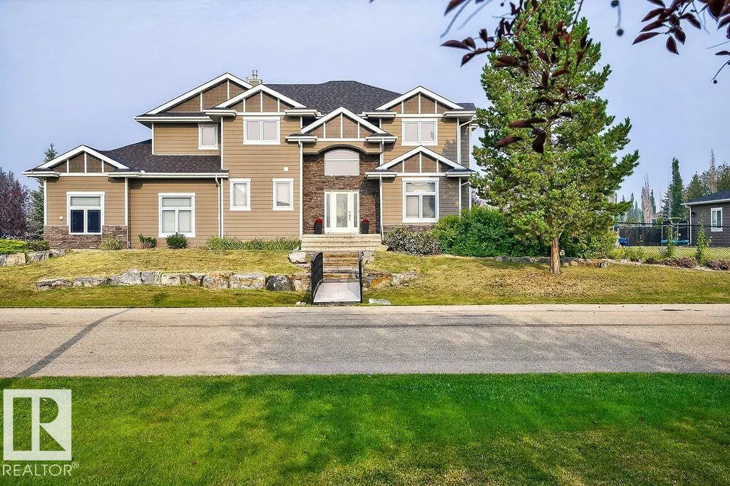 32 GREENFIELD
