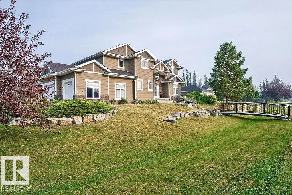 32 GREENFIELD