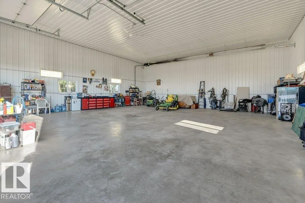 32022 HWY 611
