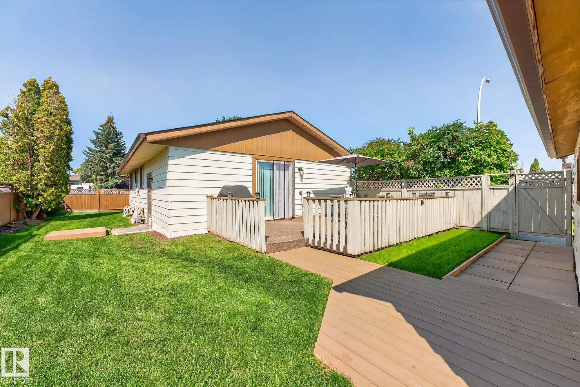 19 SOUTHPARK Drive