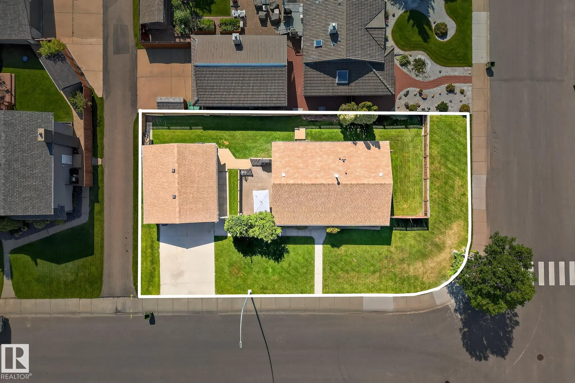 19 SOUTHPARK Drive