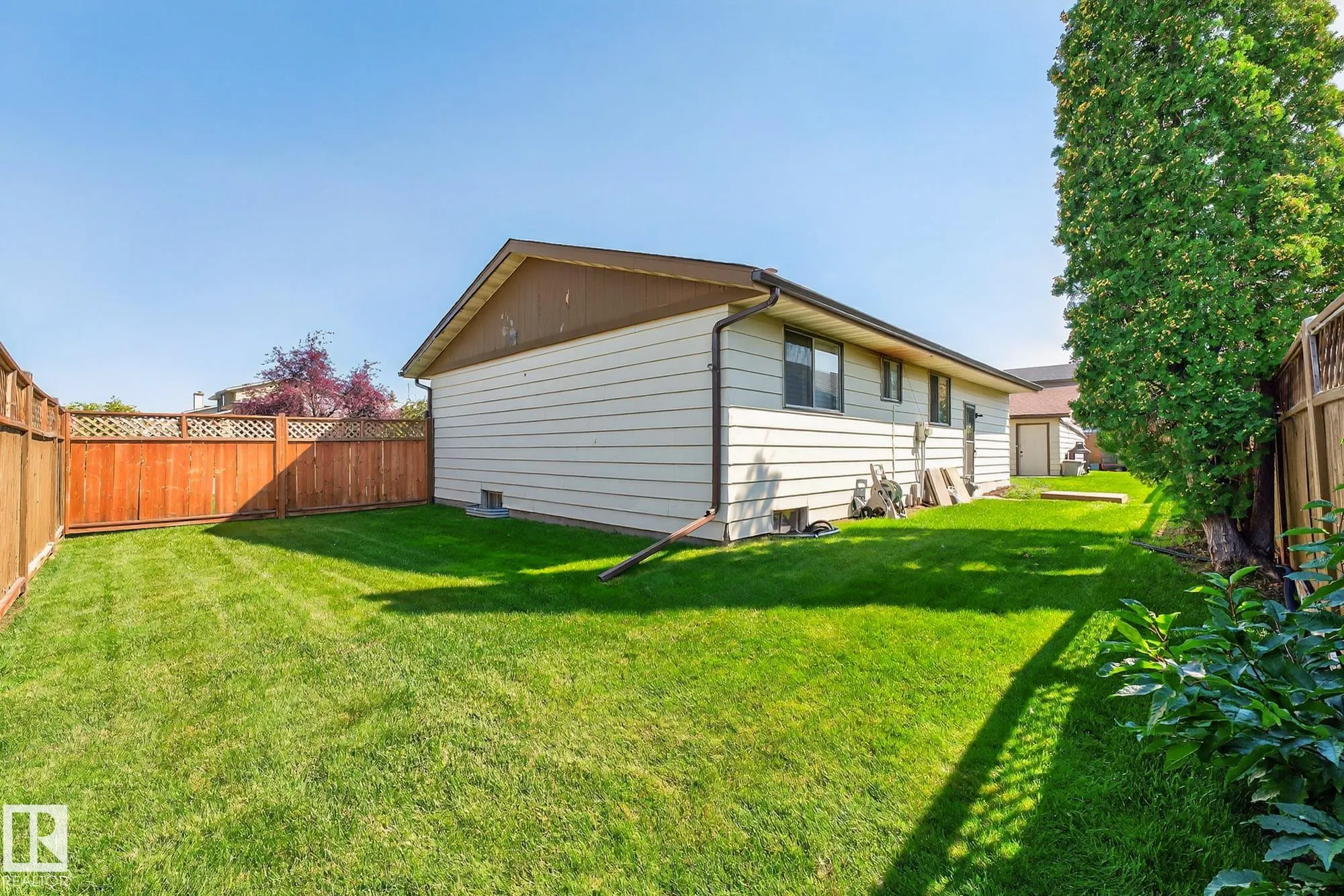 19 SOUTHPARK Drive