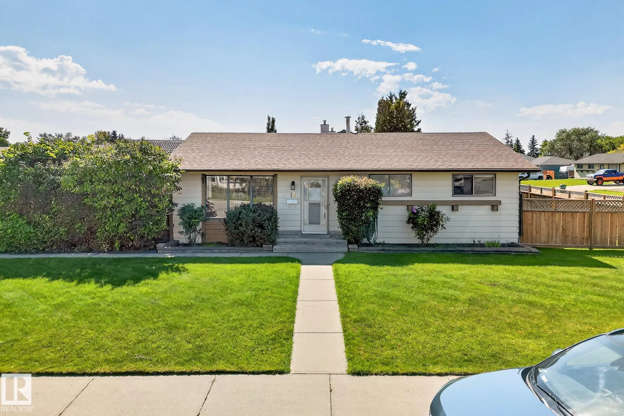 19 SOUTHPARK Drive