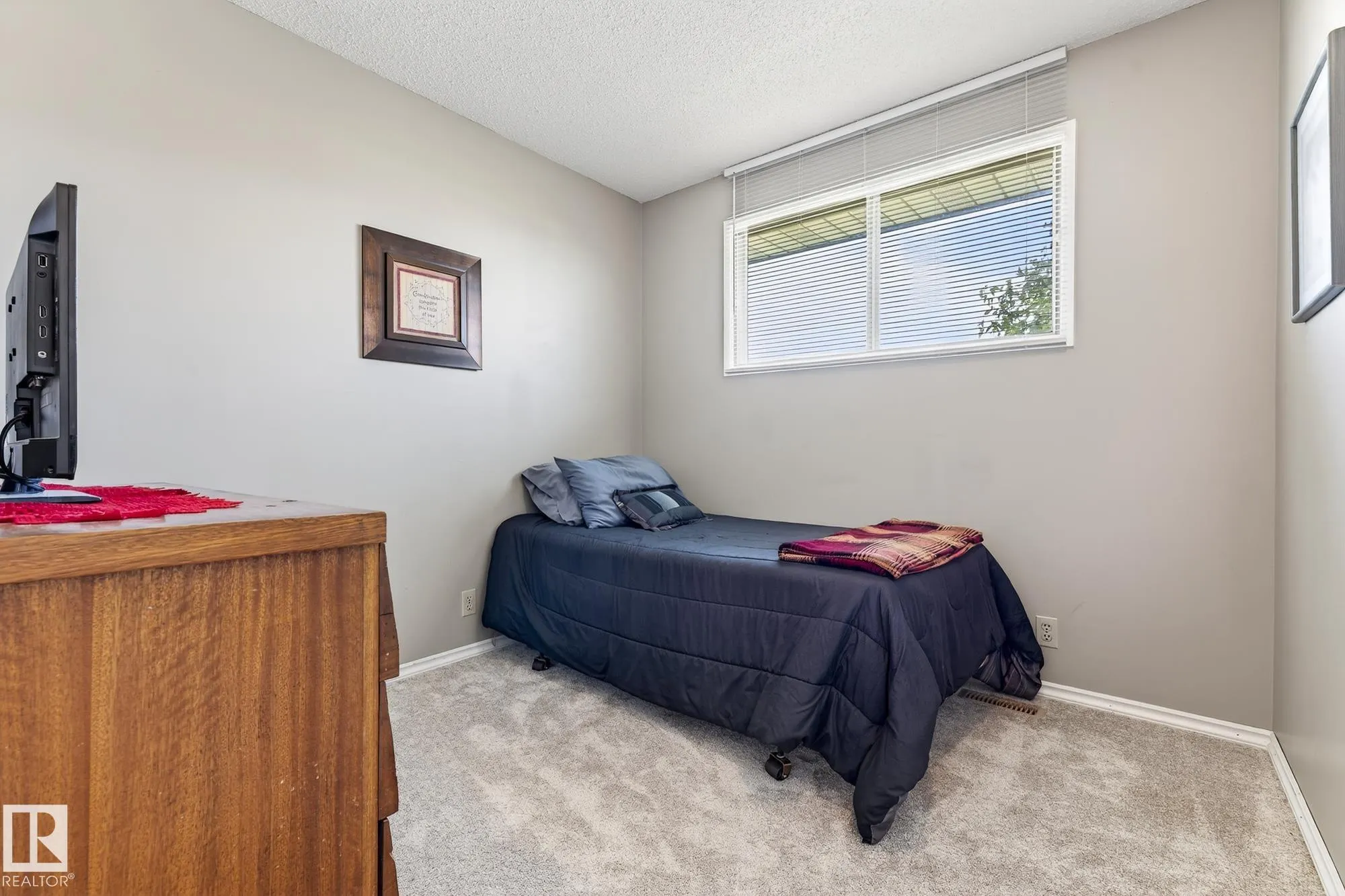 19 SOUTHPARK Drive