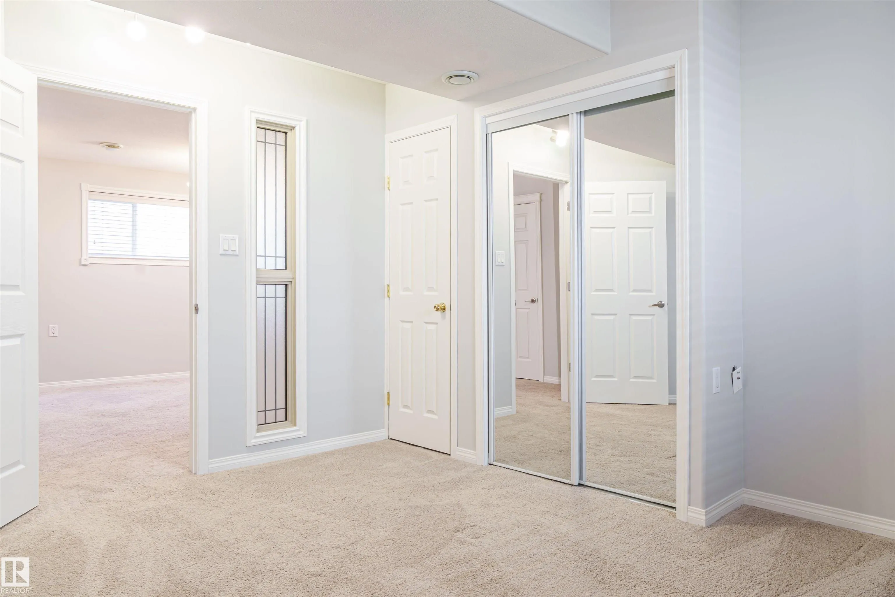 536 LEGER Way
