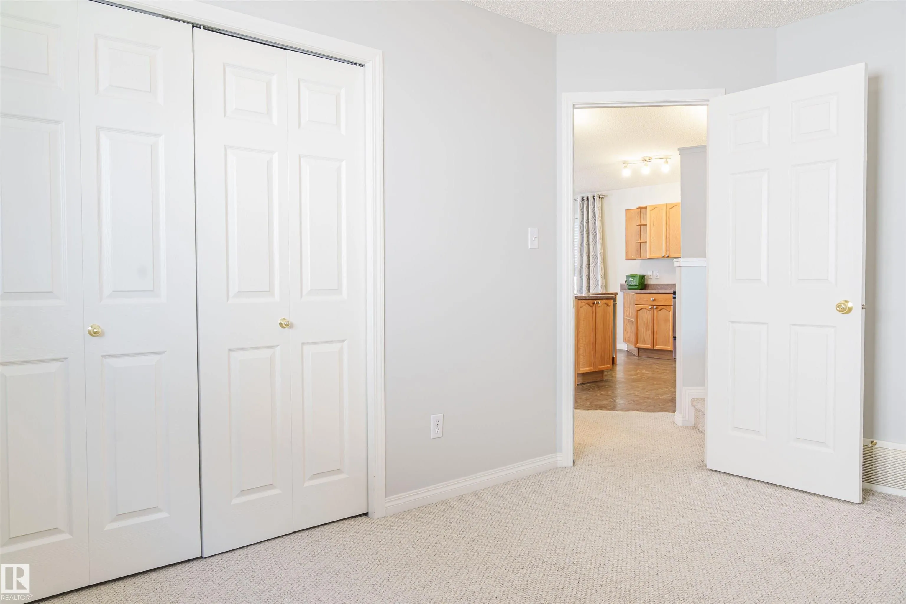 536 LEGER Way