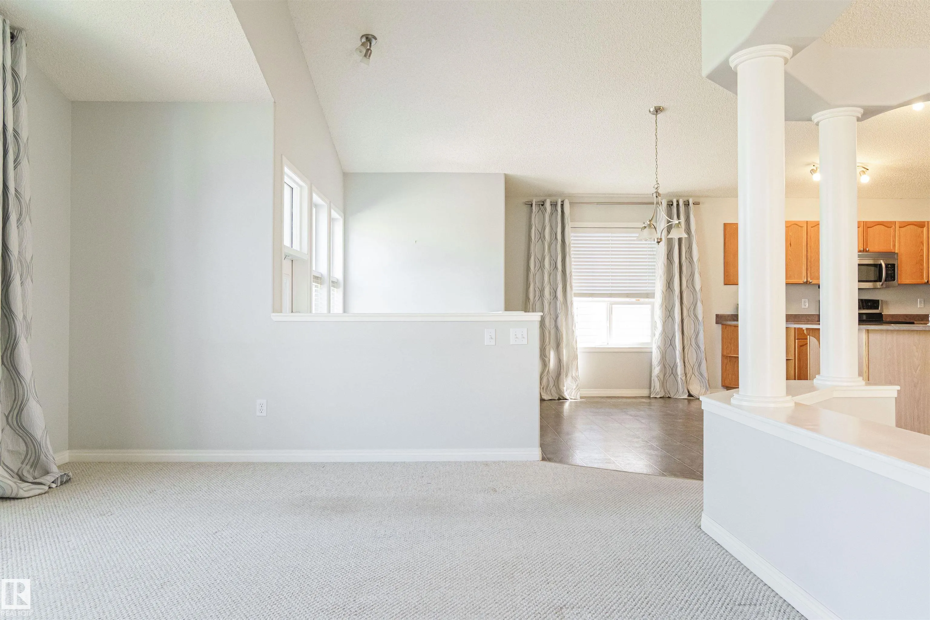 536 LEGER Way