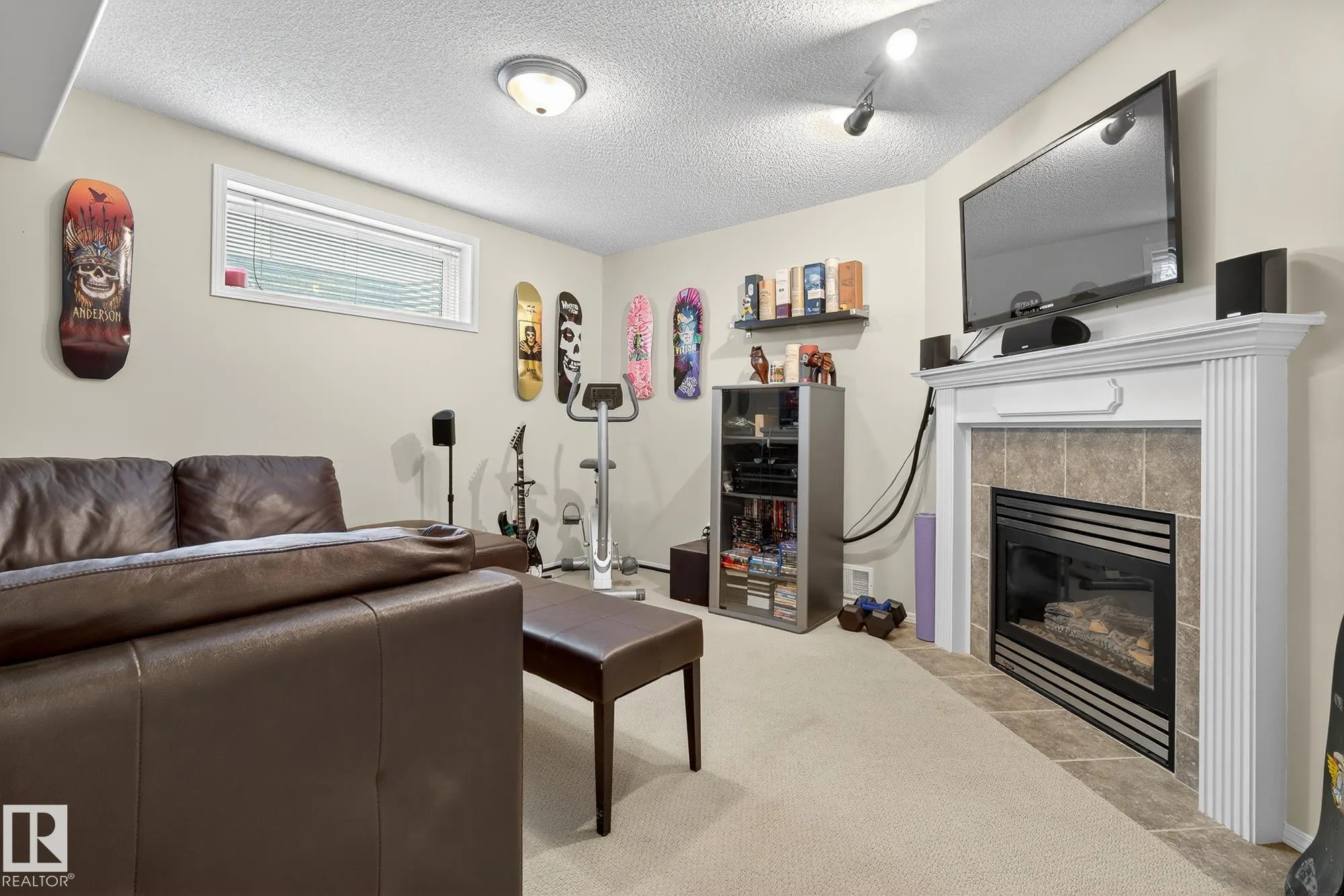 245 FOXBORO Terrace