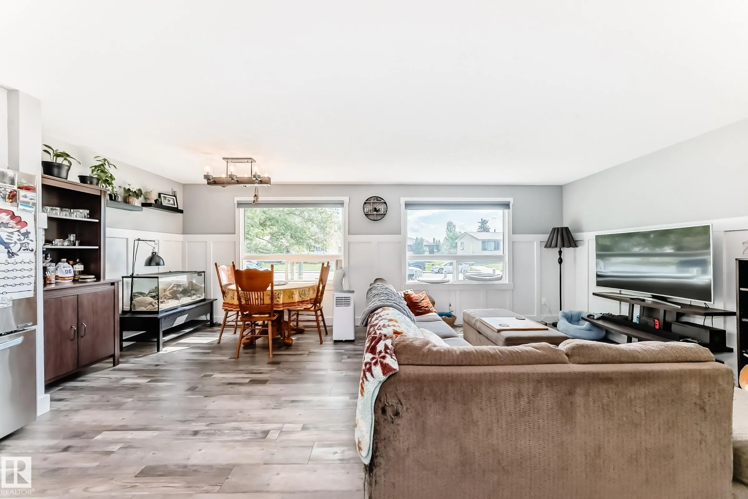 26 CALEDONIA Drive