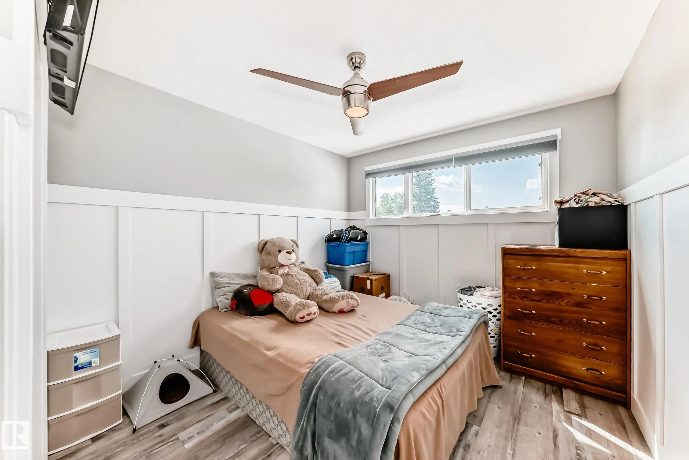 26 CALEDONIA Drive