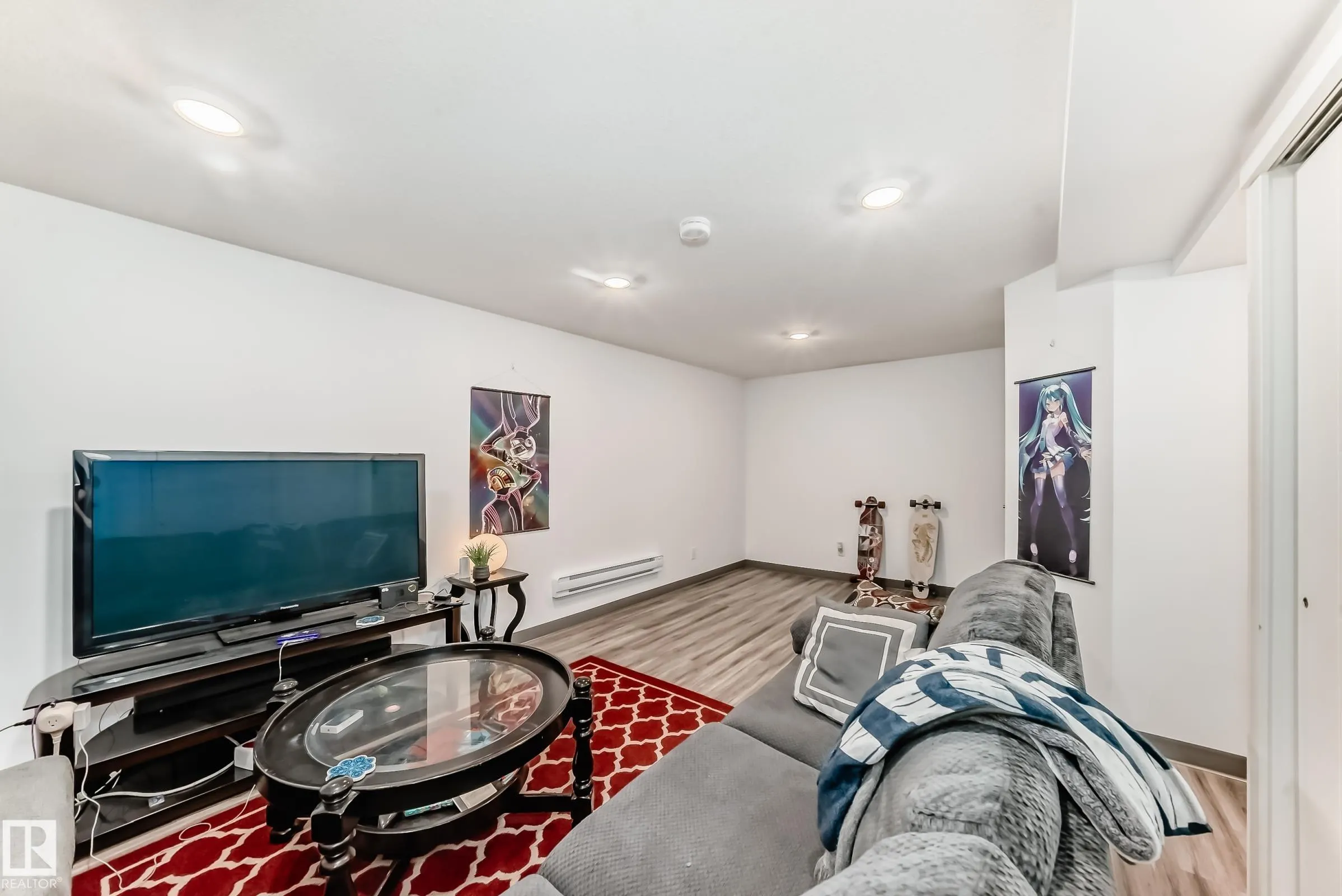 26 CALEDONIA Drive