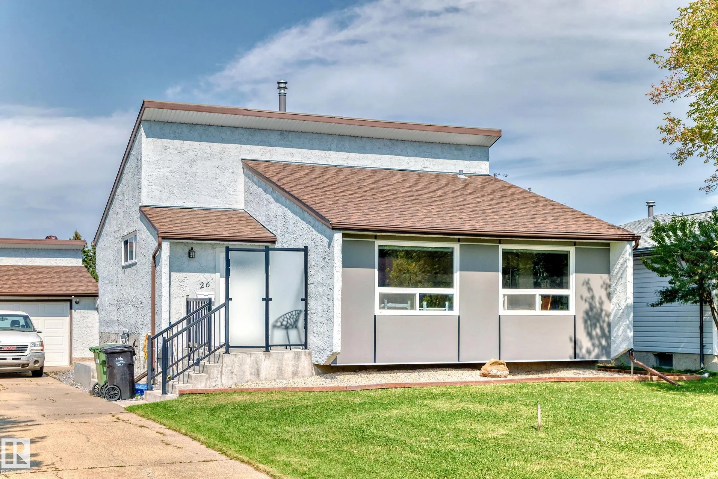 26 CALEDONIA Drive