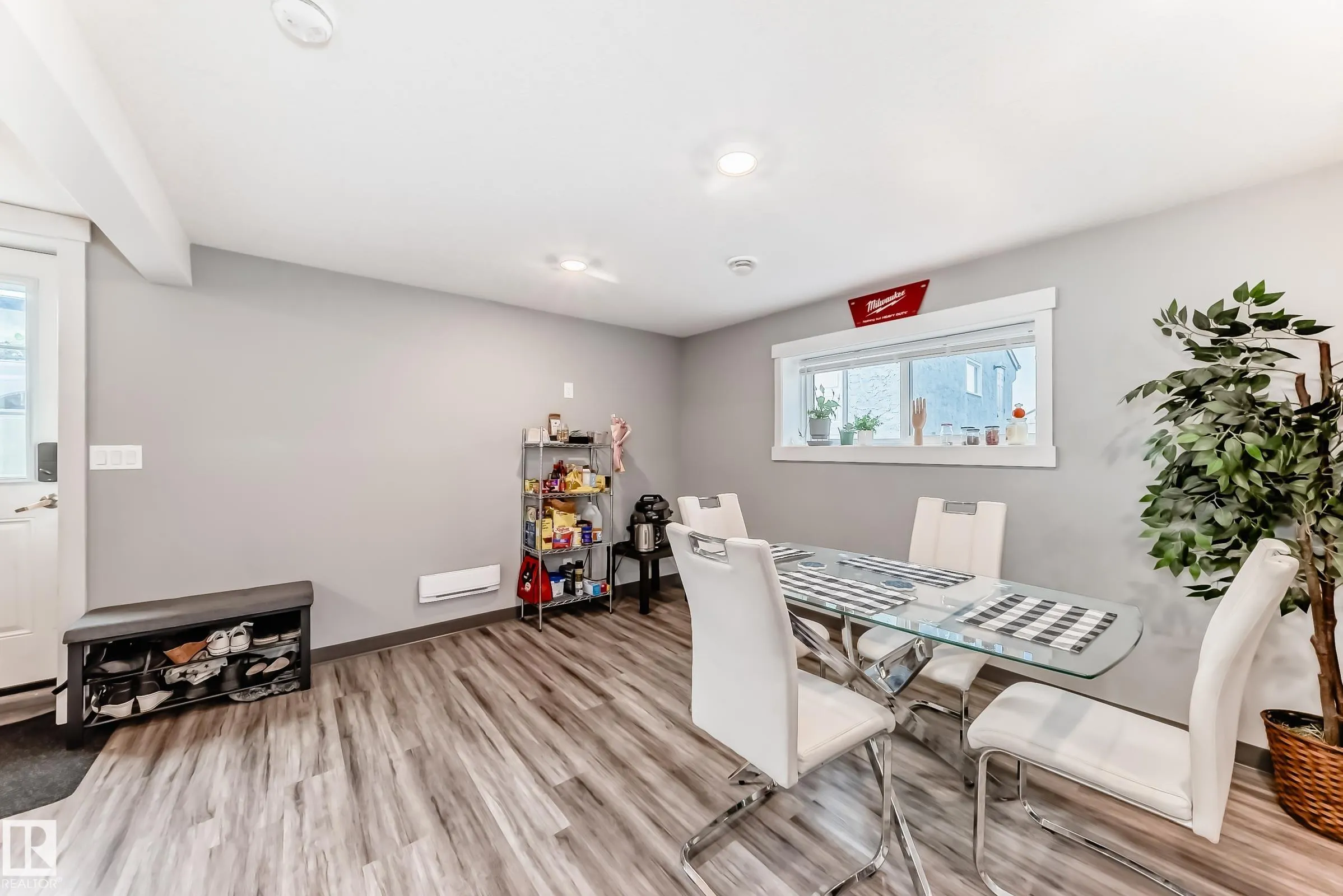 26 CALEDONIA Drive