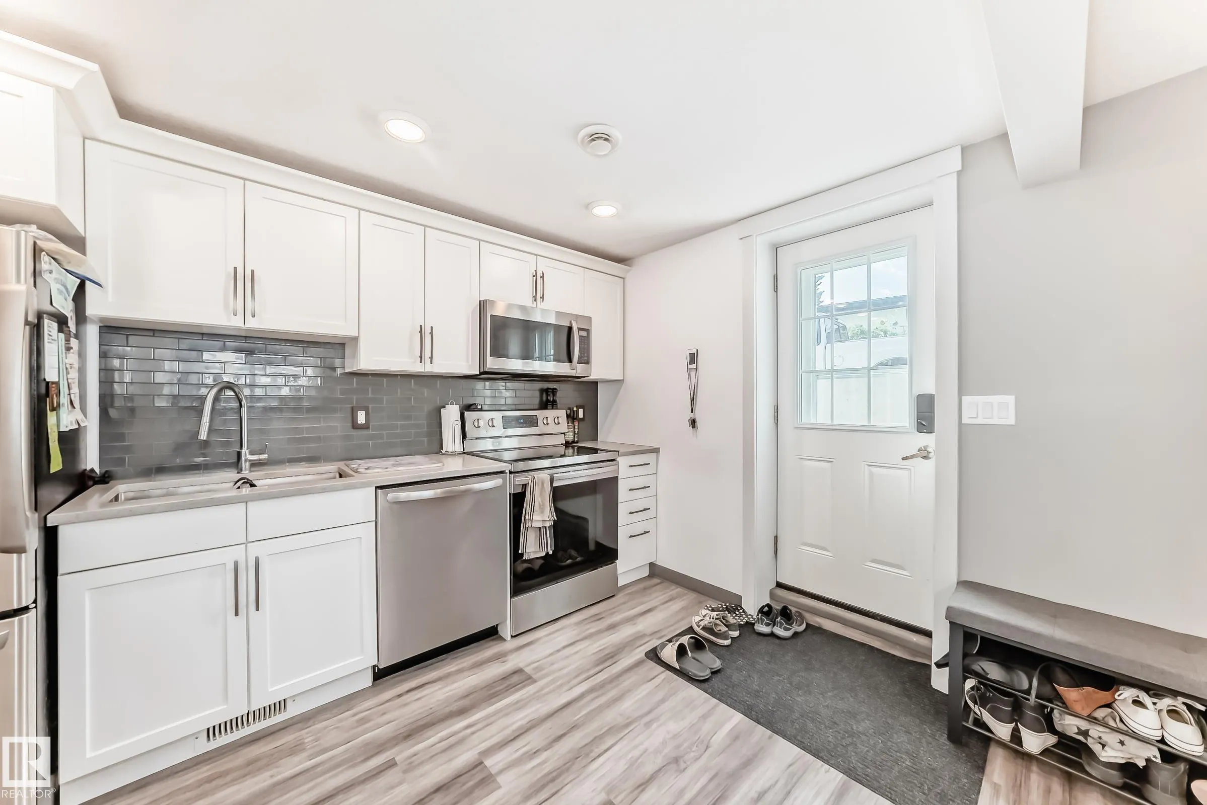 26 CALEDONIA Drive