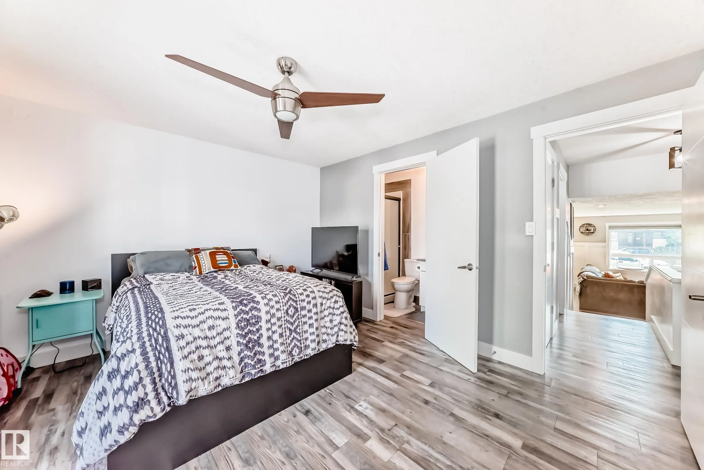 26 CALEDONIA Drive