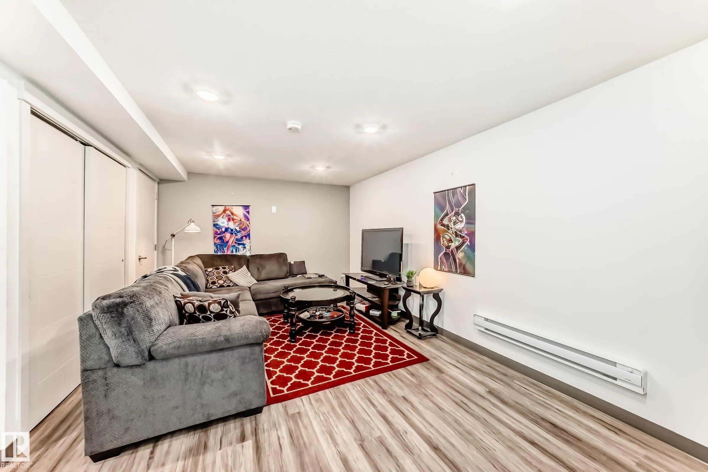 26 CALEDONIA Drive